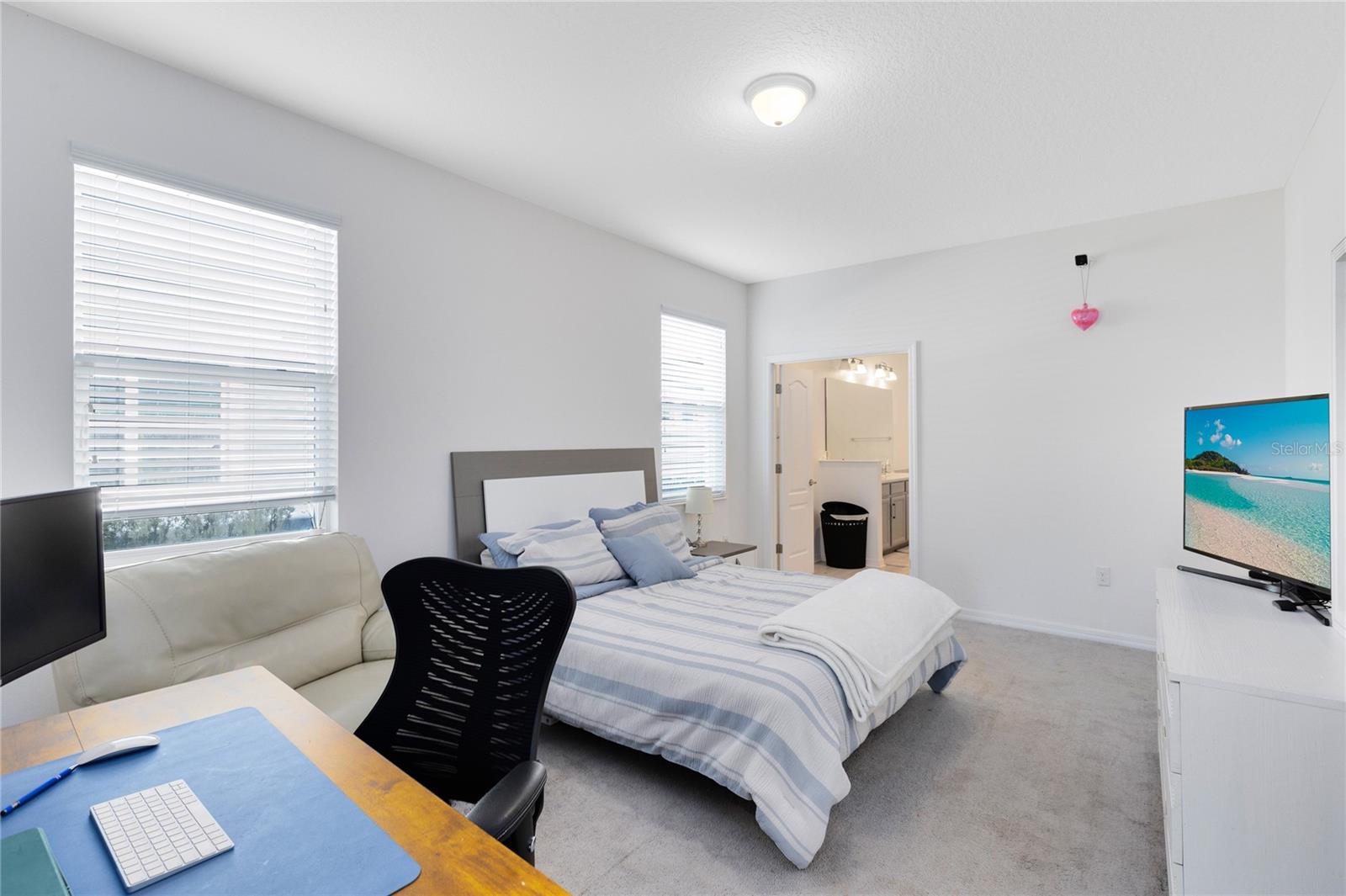 Image 14 of 40 For 12351 Northover Loop