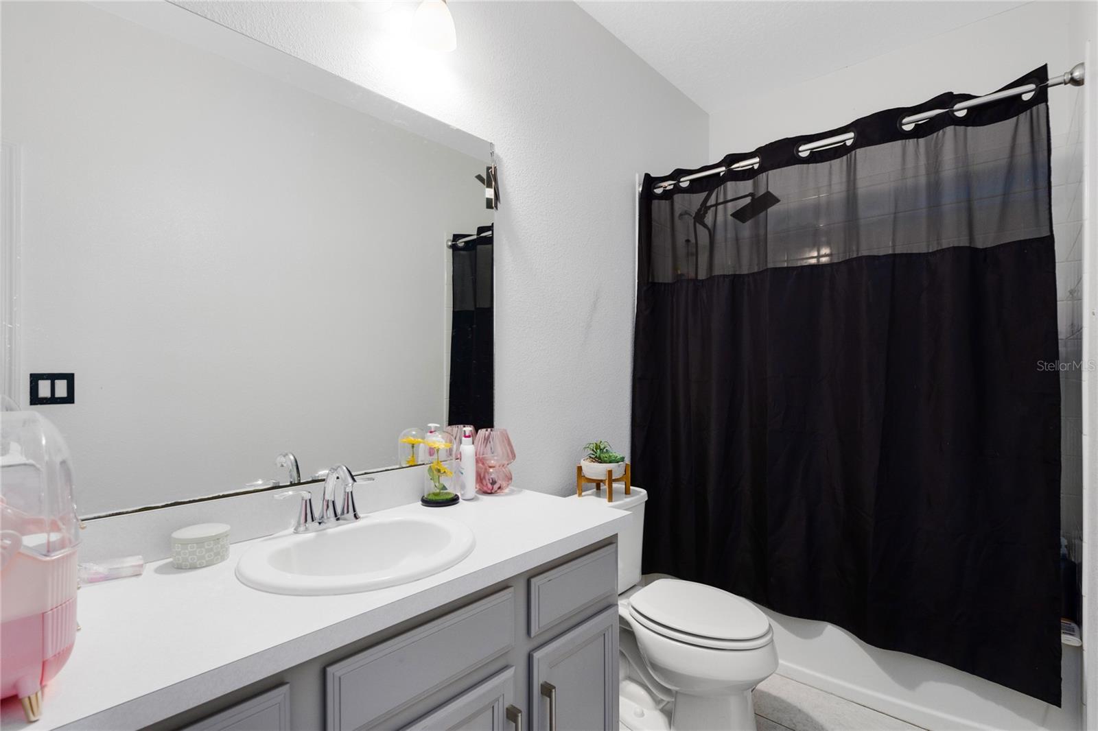 Image 33 of 40 For 12351 Northover Loop