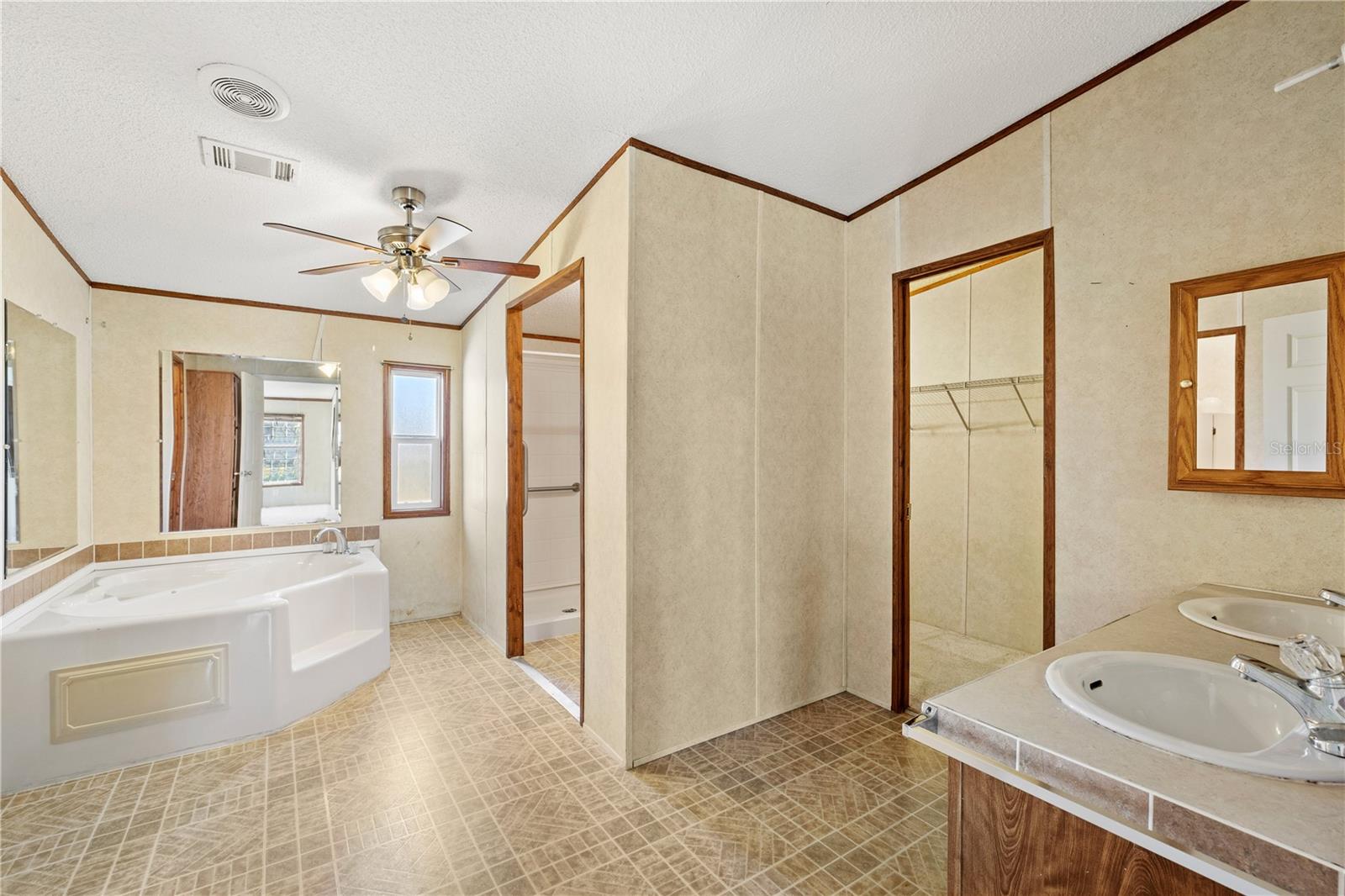 Image 20 of 49 For 32443 Memory Lane