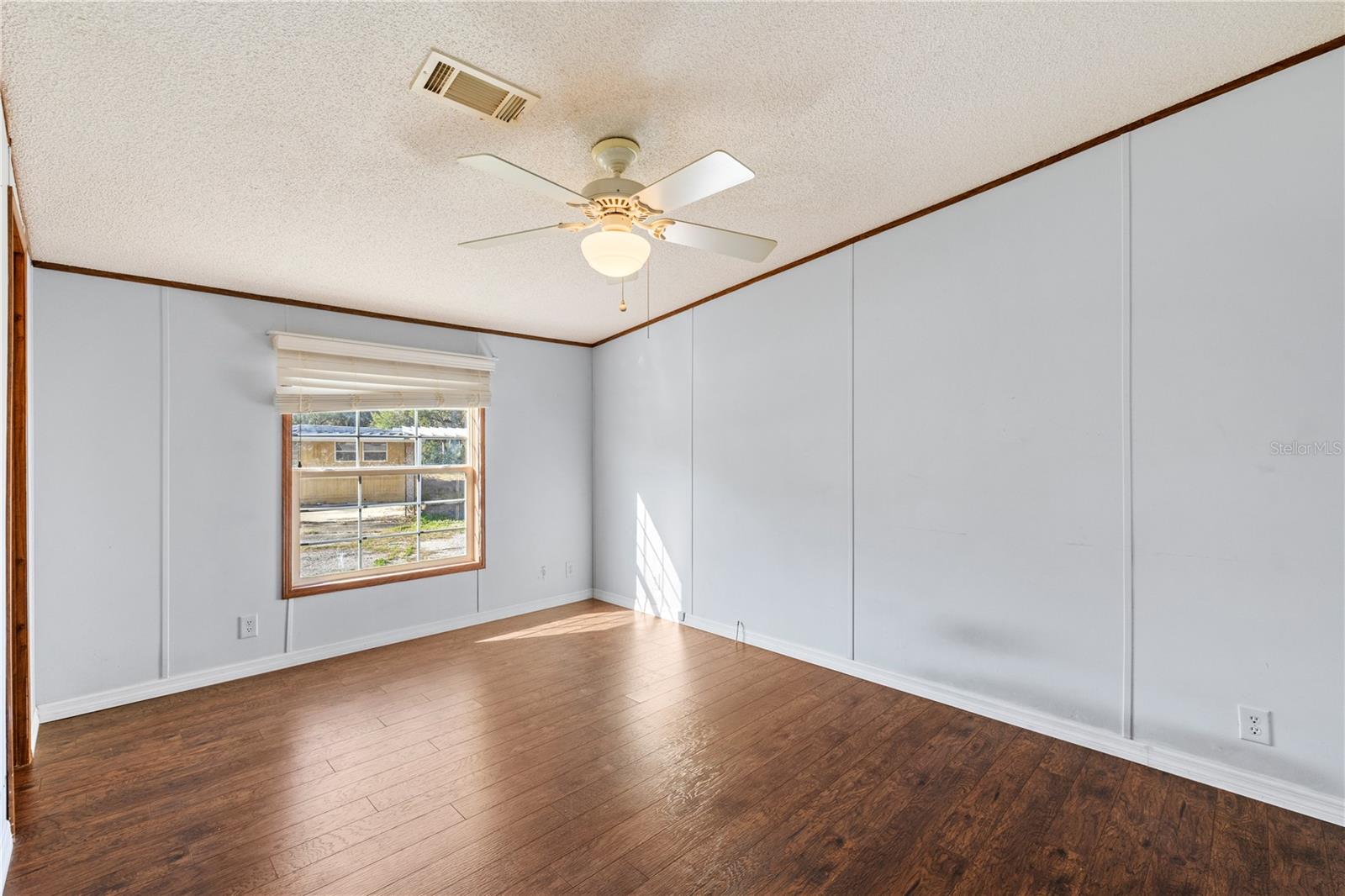 Image 34 of 49 For 32443 Memory Lane