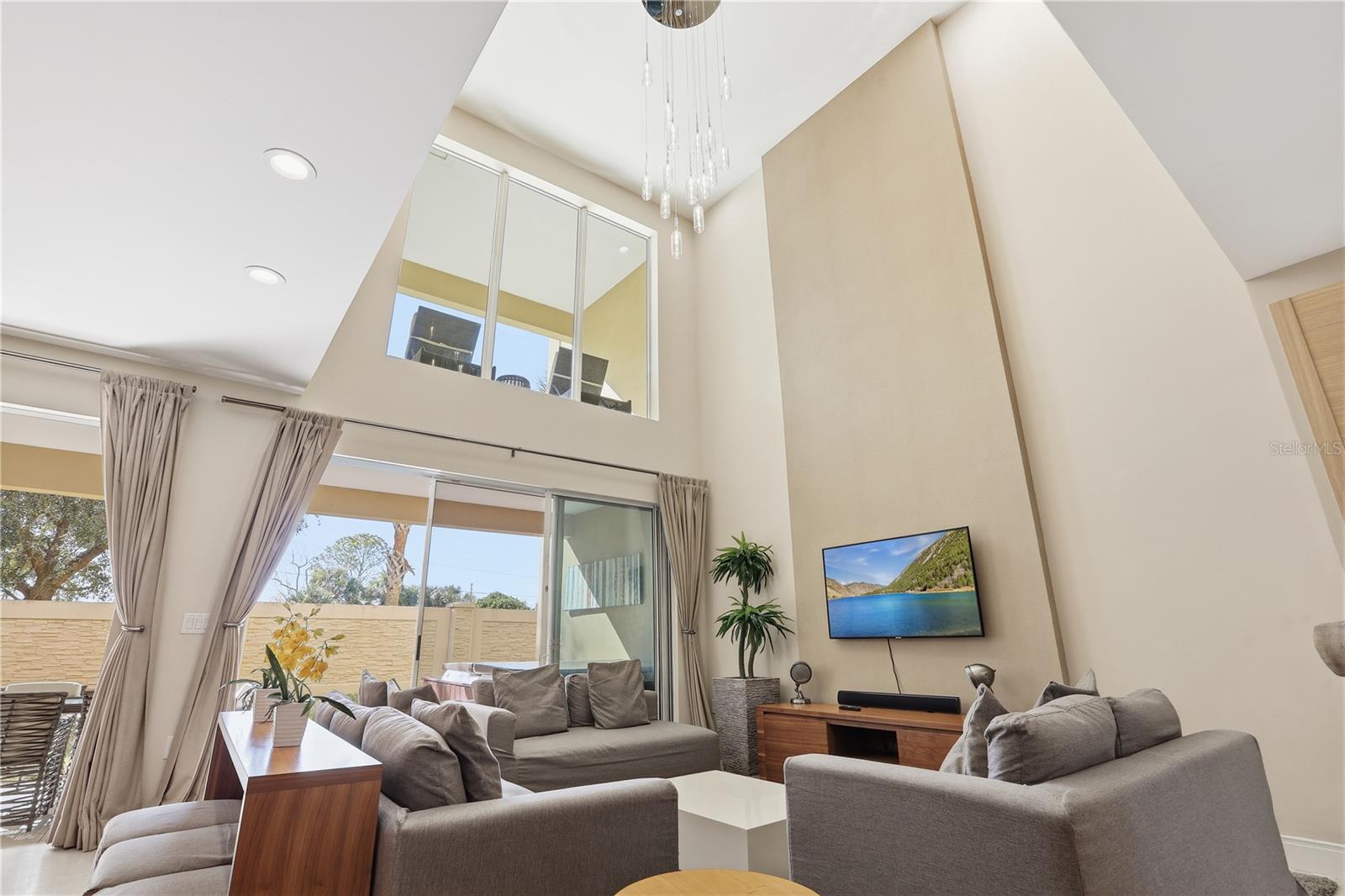 Image 10 of 47 For 3113 Brasilia Avenue