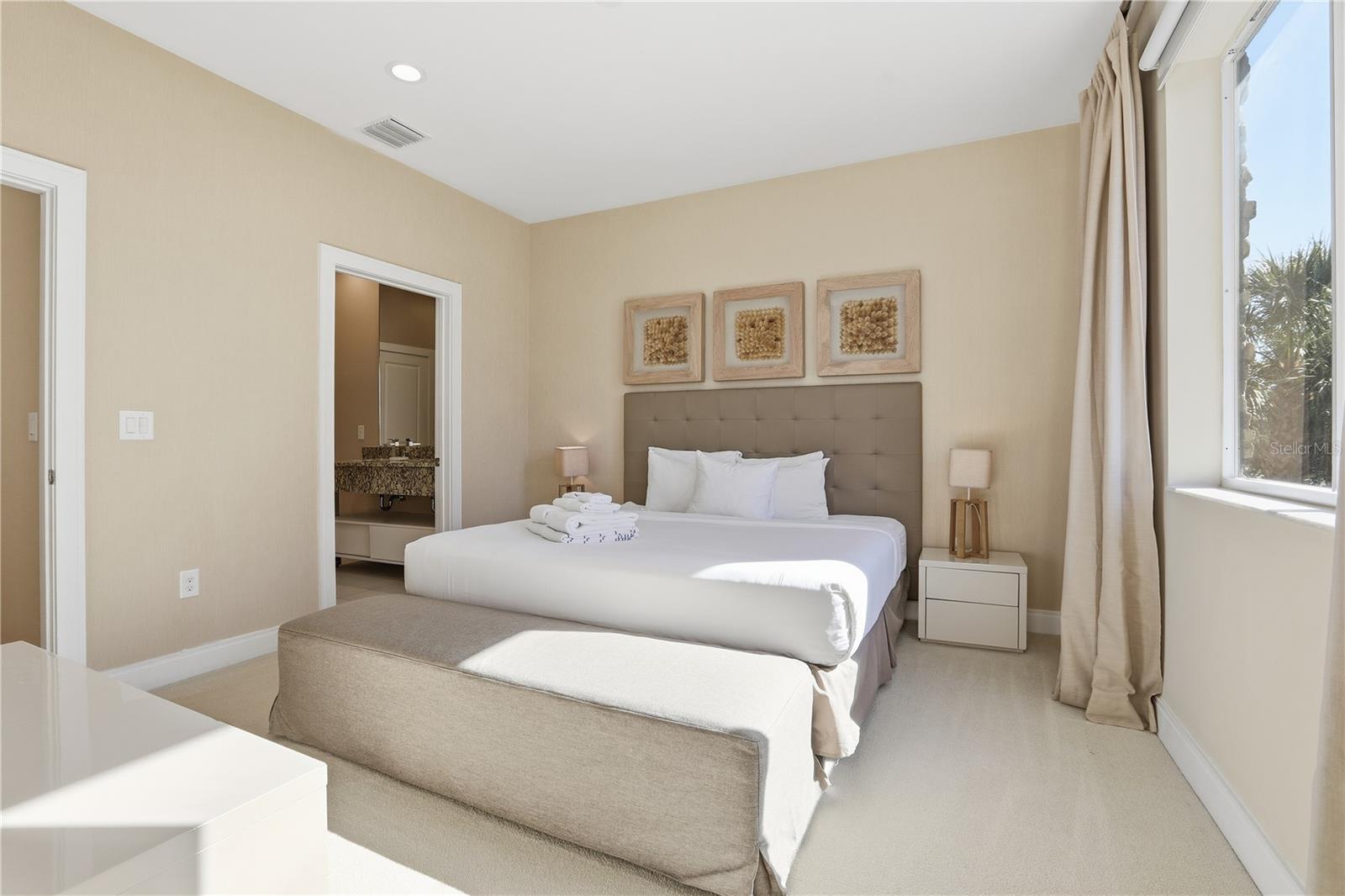 Image 26 of 47 For 3113 Brasilia Avenue