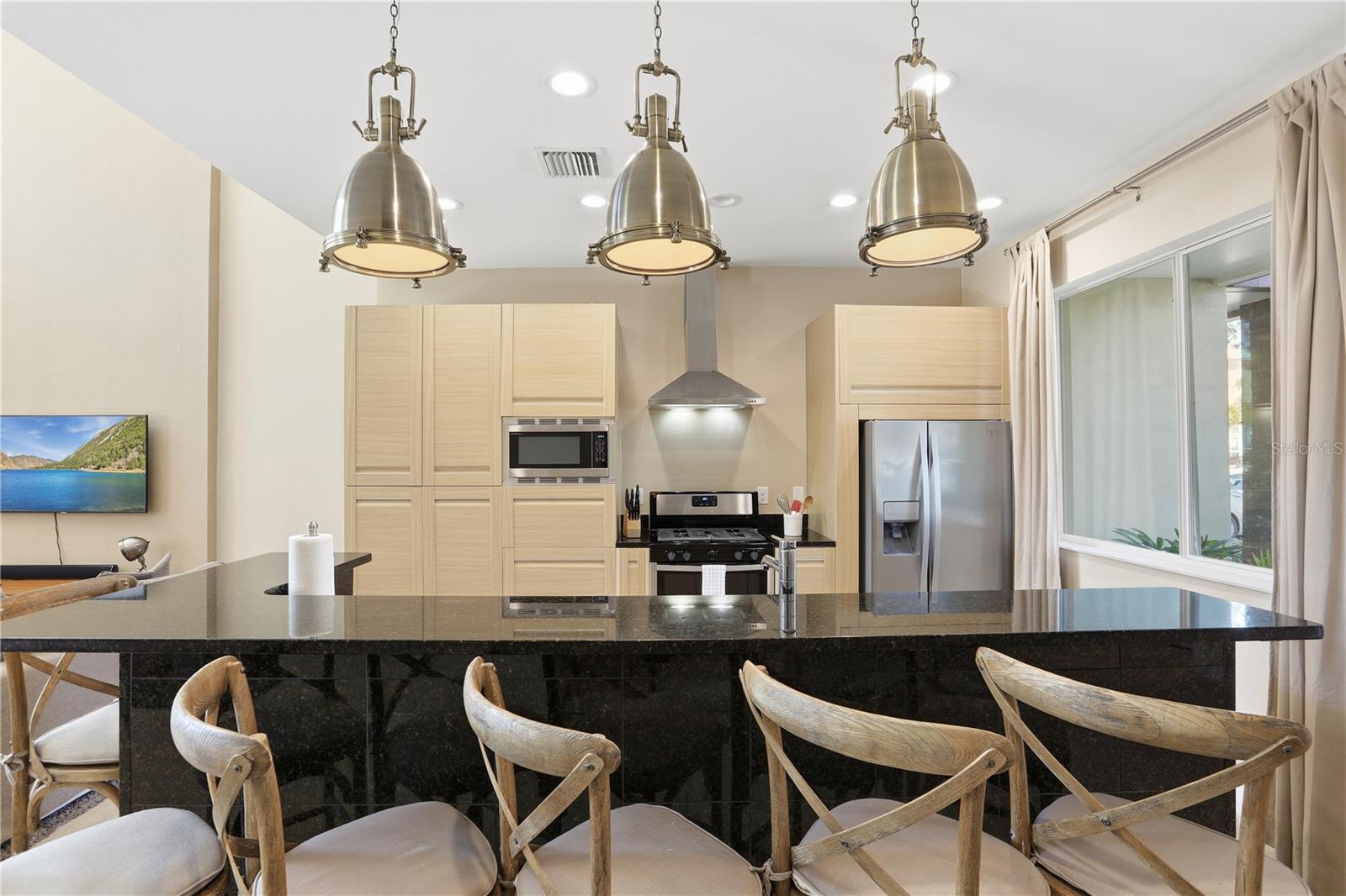 Image 6 of 47 For 3113 Brasilia Avenue