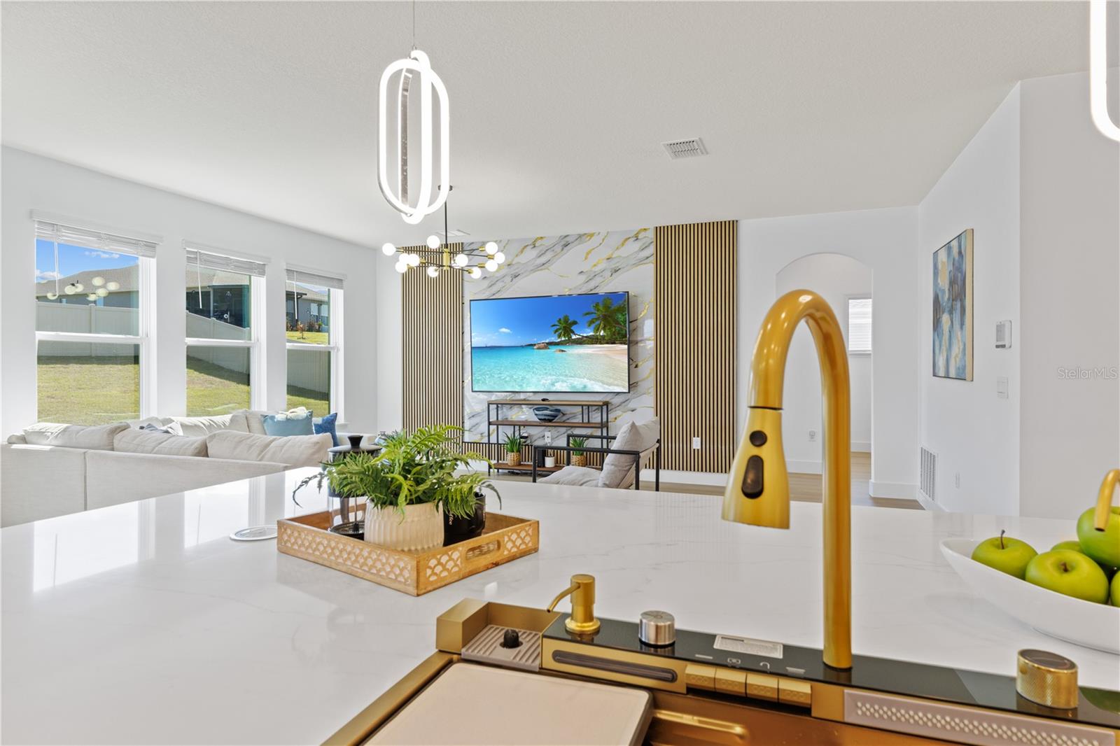 Image 18 of 60 For 14416 Travois Way