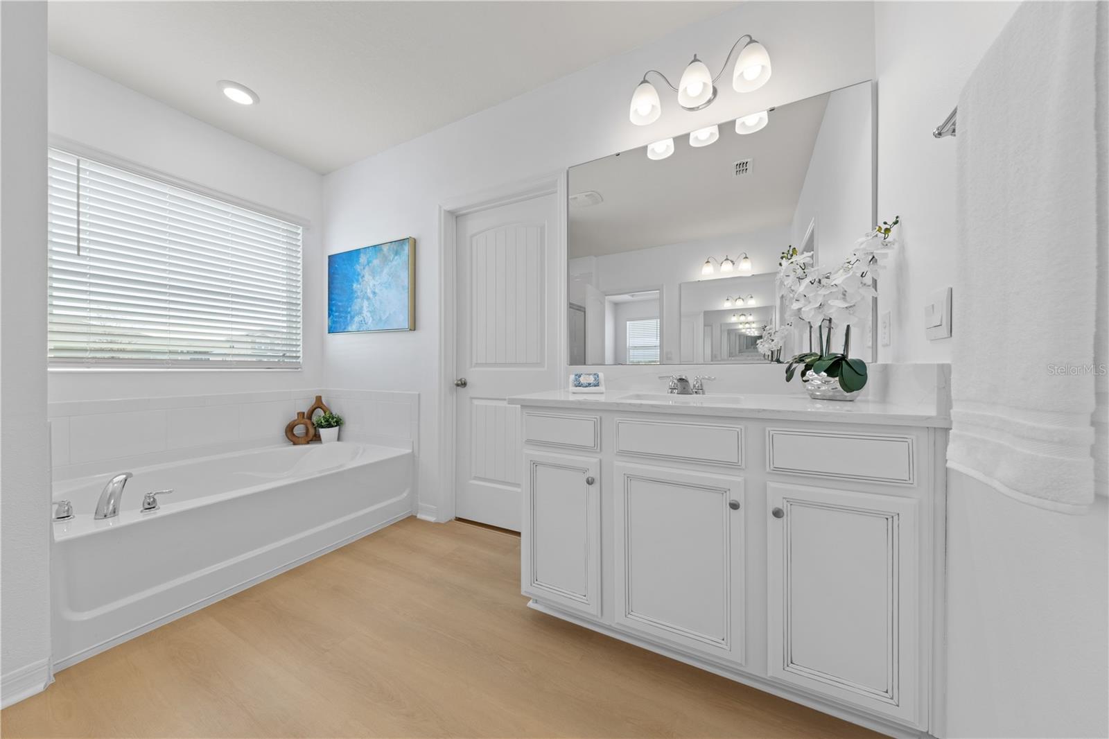 Image 38 of 60 For 14416 Travois Way