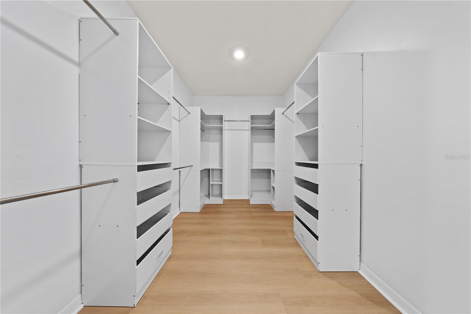 Image 43 of 60 For 14416 Travois Way