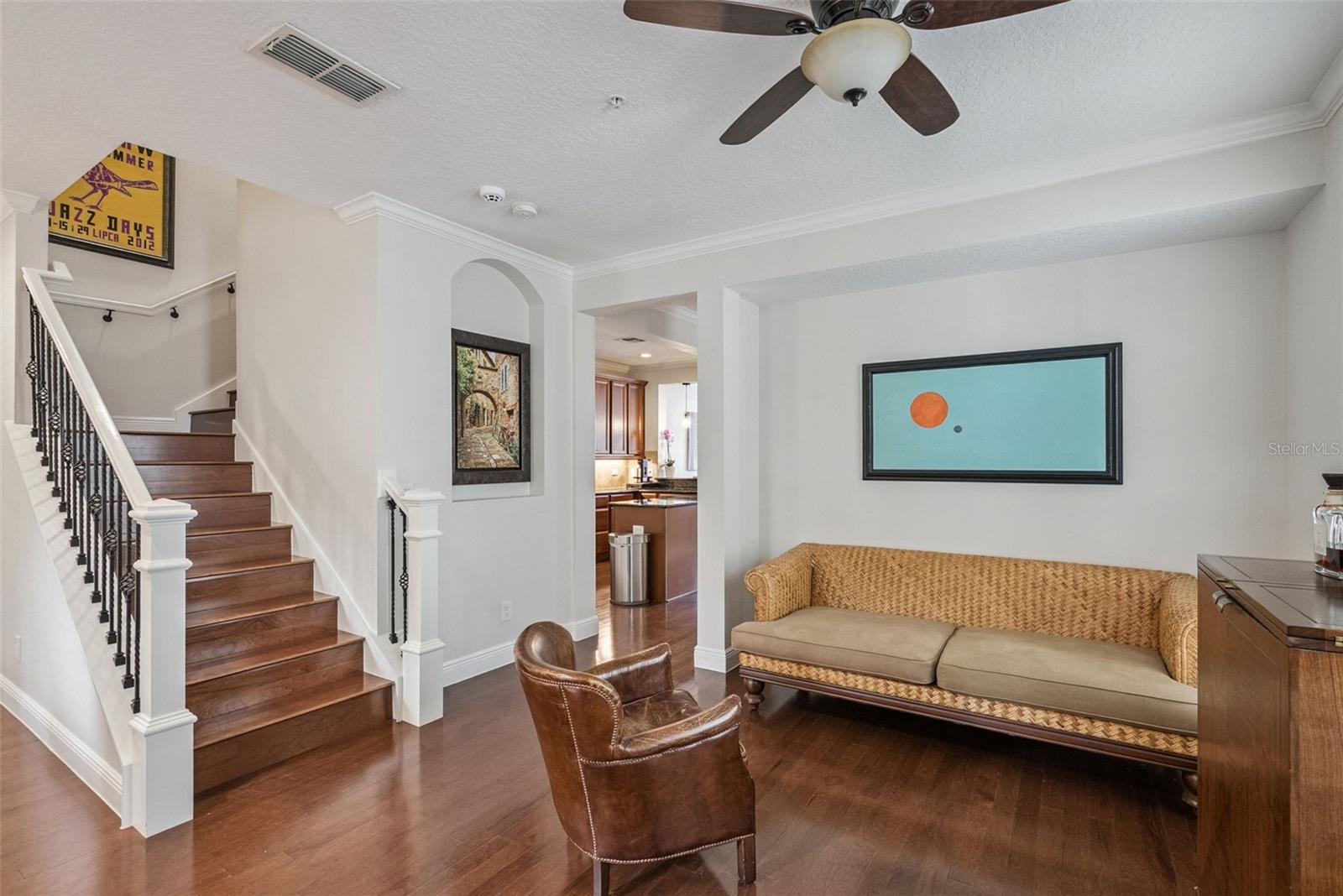 Image 2 of 20 For 5423 Baldwin Park Street