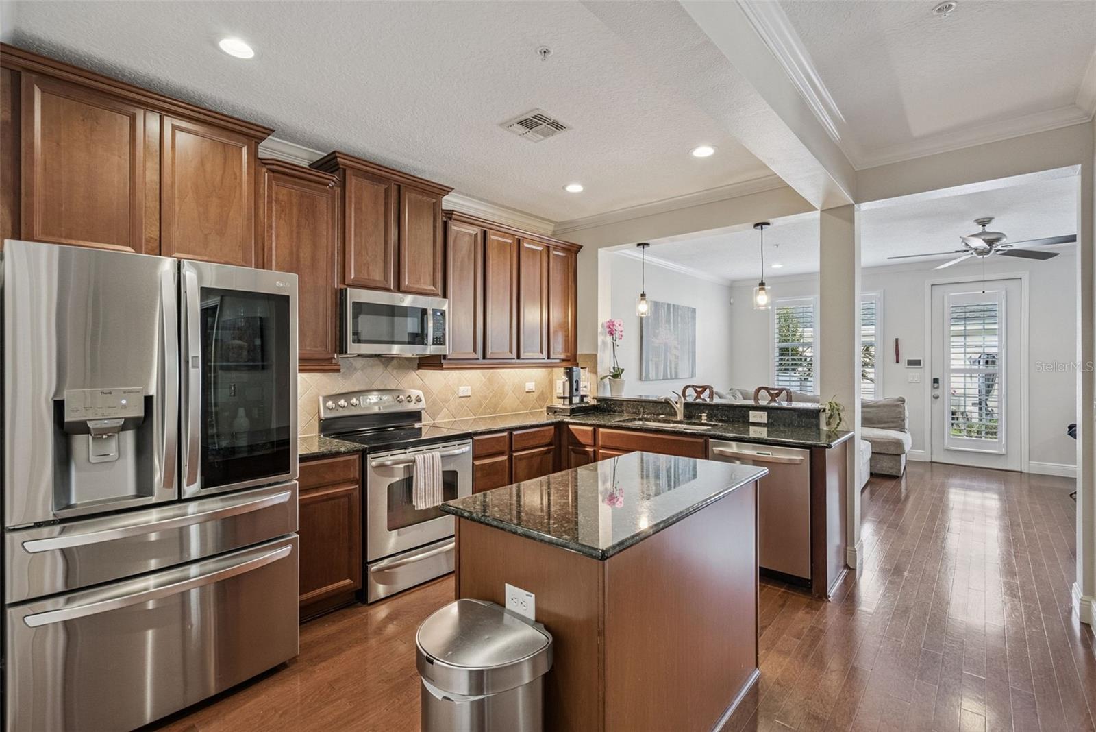 Image 5 of 20 For 5423 Baldwin Park Street