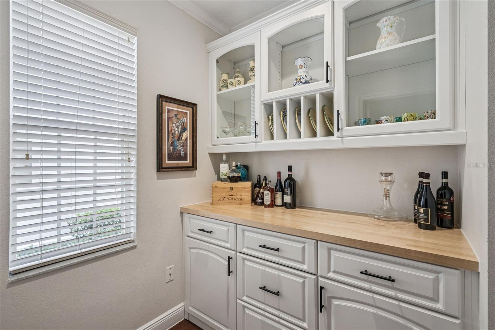 Image 6 of 20 For 5423 Baldwin Park Street