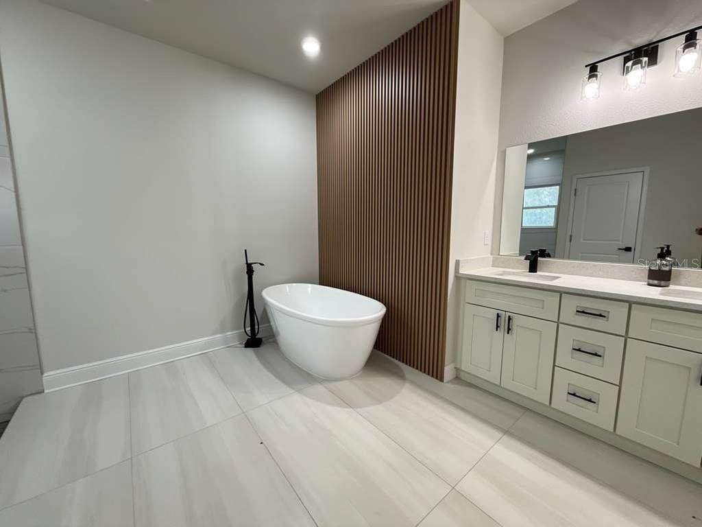 Image 5 of 20 For 3383 Loveland Boulevard