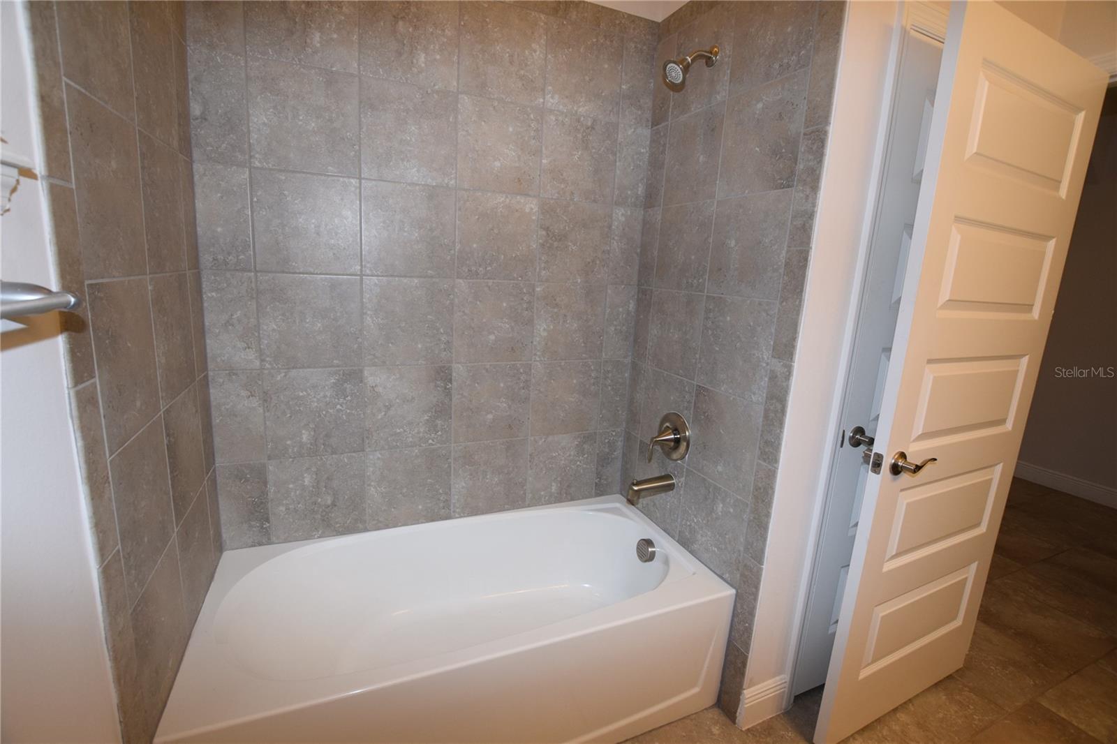 Image 22 of 23 For 10284 Atwater Bay Drive