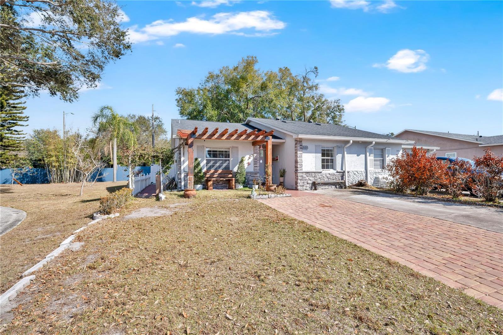 Image 3 of 35 For 3123 Graceland Court
