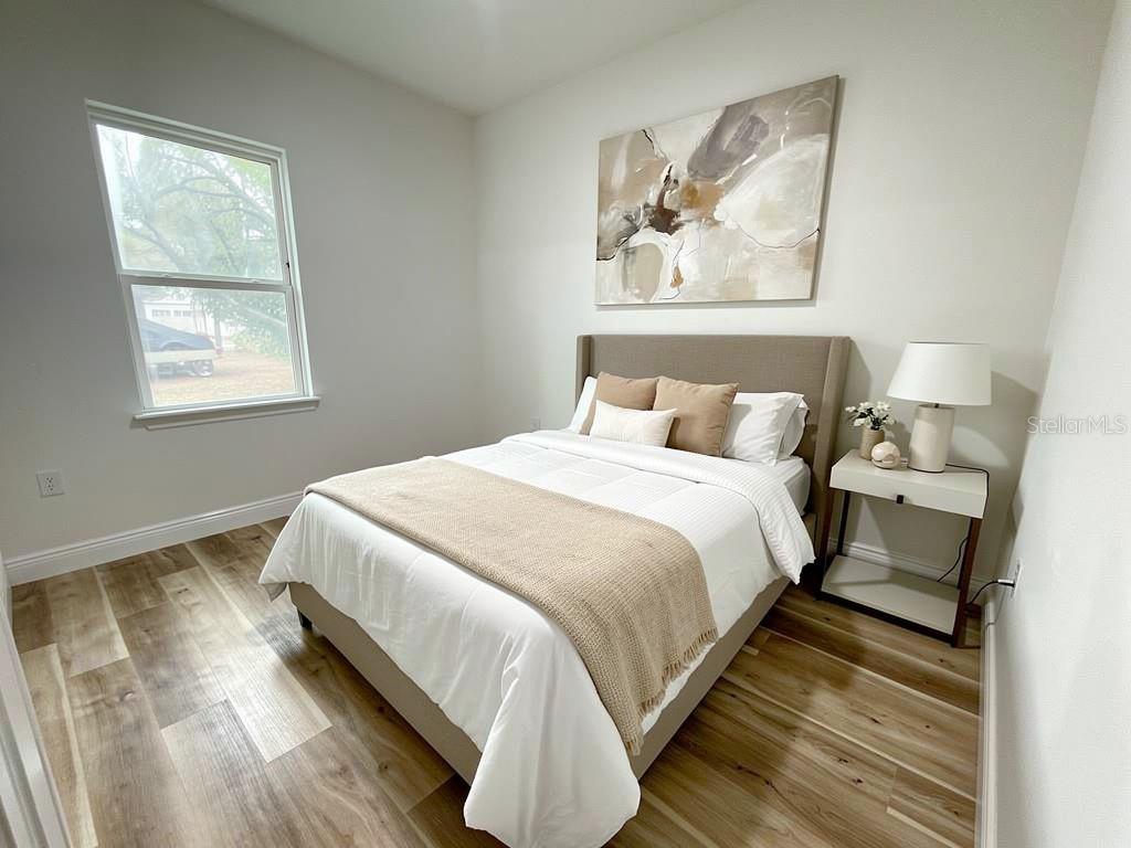 Image 5 of 20 For 23419 Gemstone Avenue