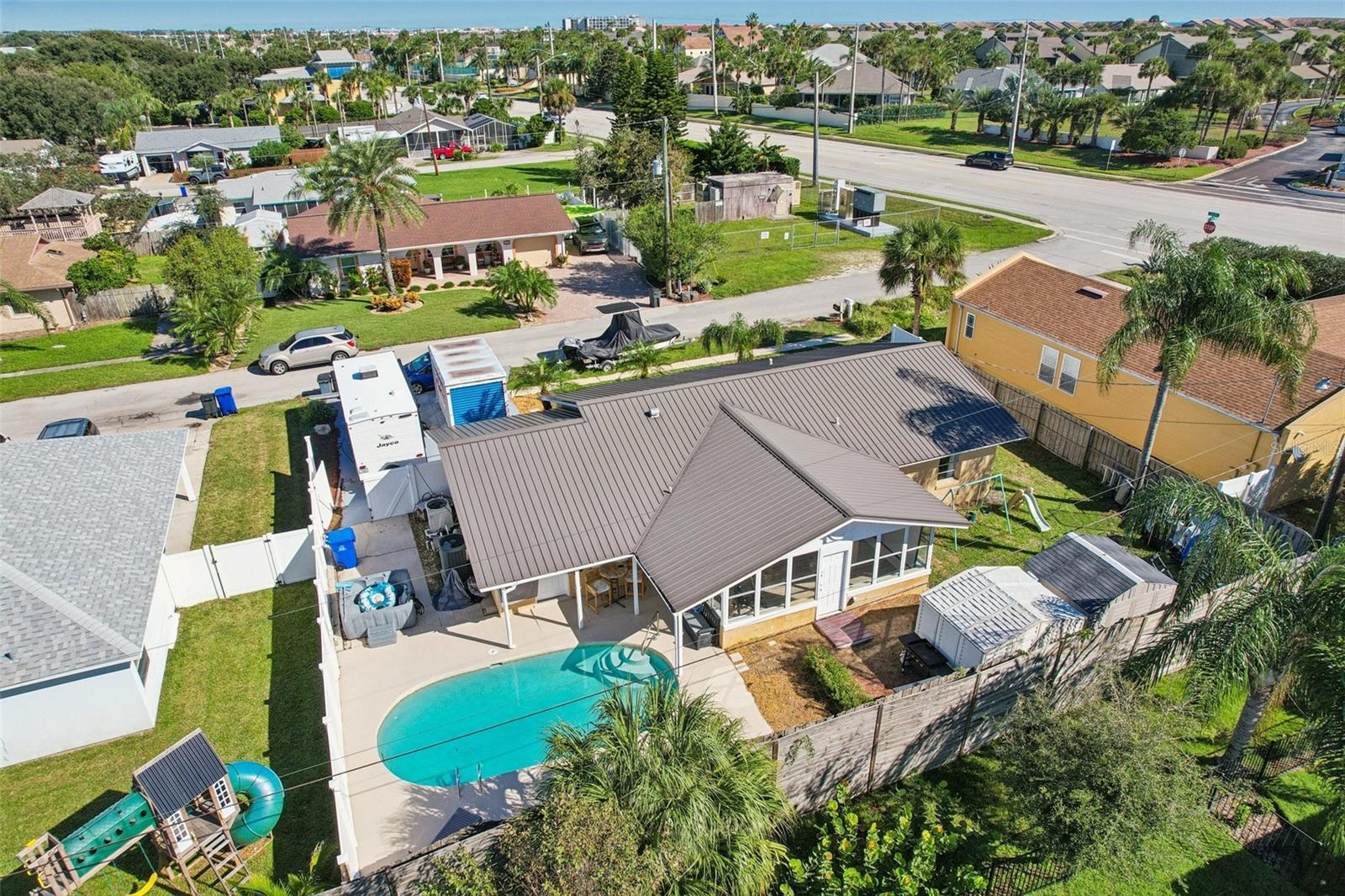 Image 25 of 26 For 209 Tropic Way