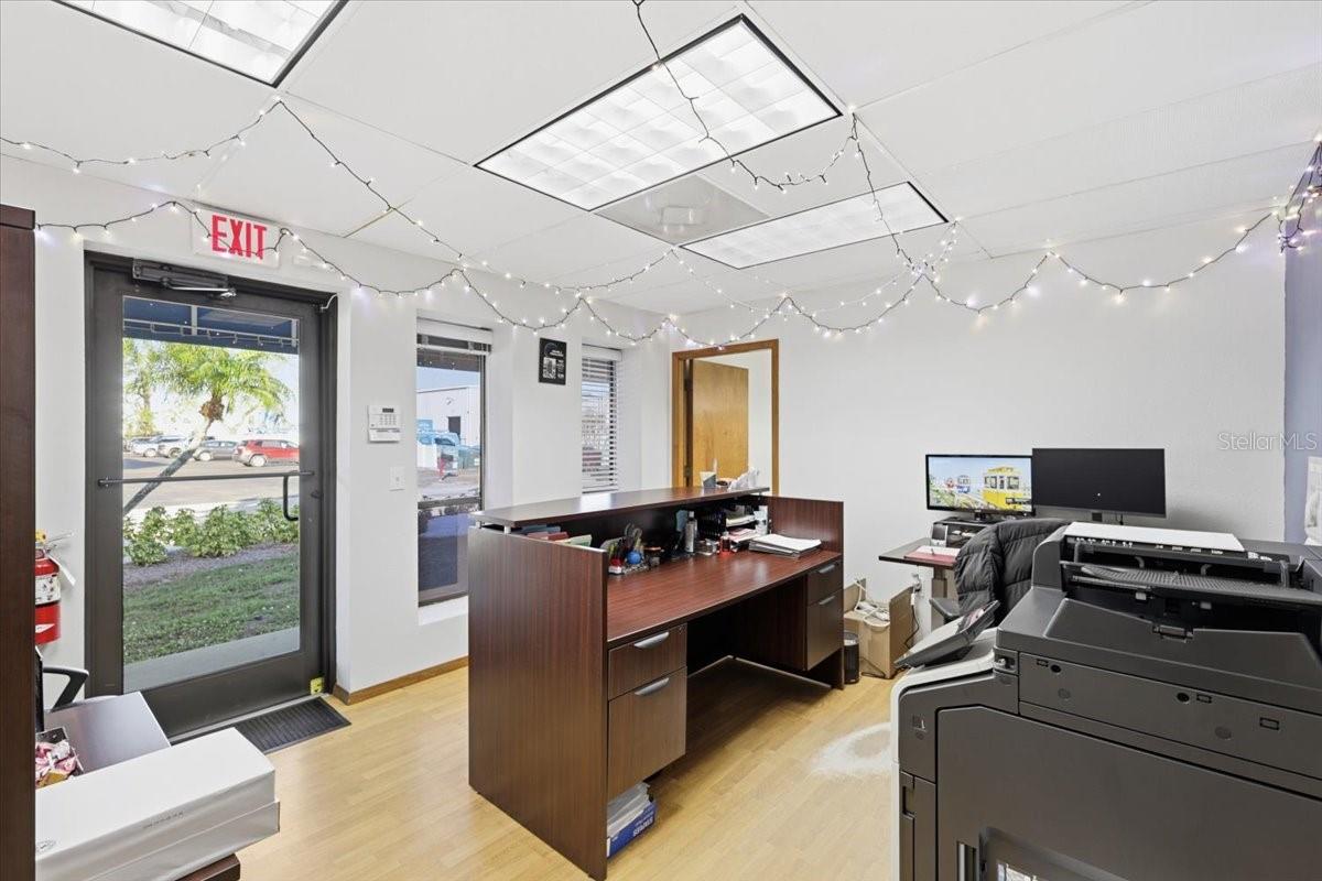 Image 14 of 26 For 711 60th Street Court E