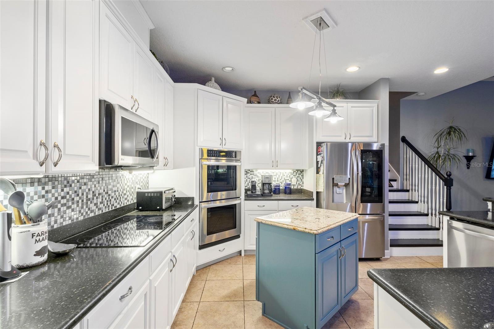 Image 17 of 75 For 2691 Aloma Oaks Drive