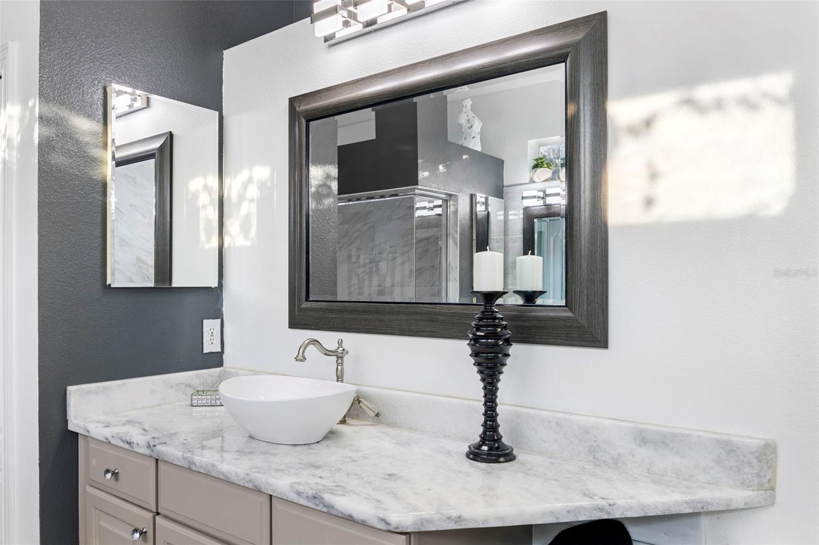 Image 33 of 75 For 2691 Aloma Oaks Drive