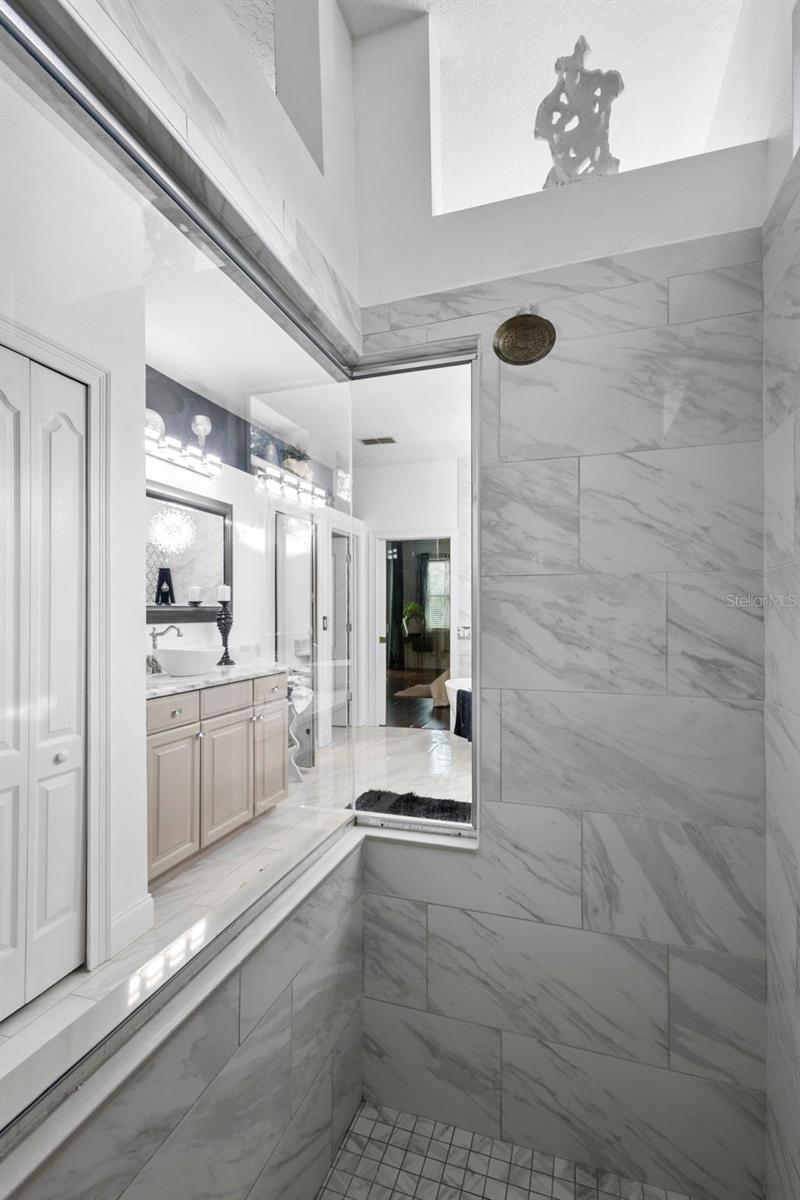 Image 36 of 75 For 2691 Aloma Oaks Drive