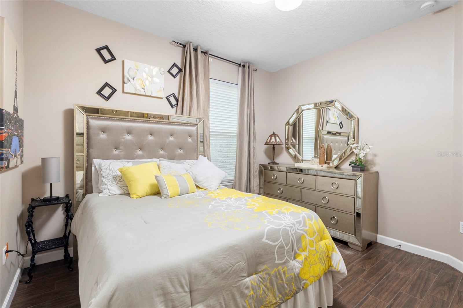 Image 38 of 75 For 2691 Aloma Oaks Drive