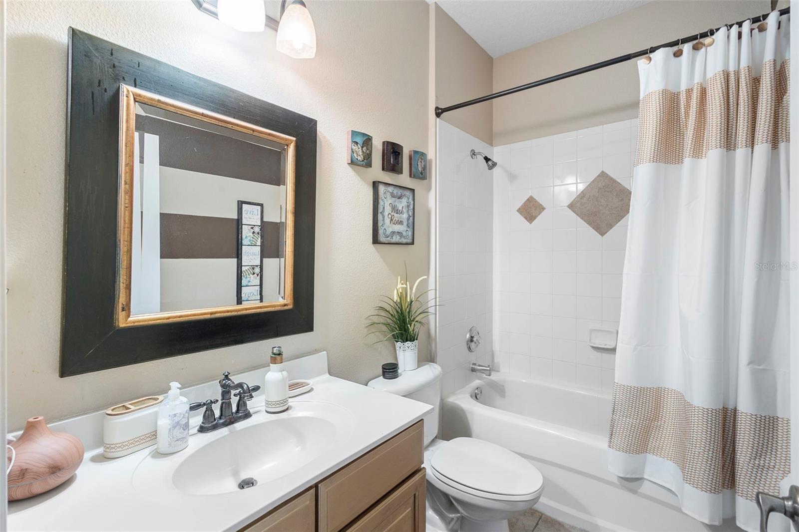 Image 41 of 75 For 2691 Aloma Oaks Drive