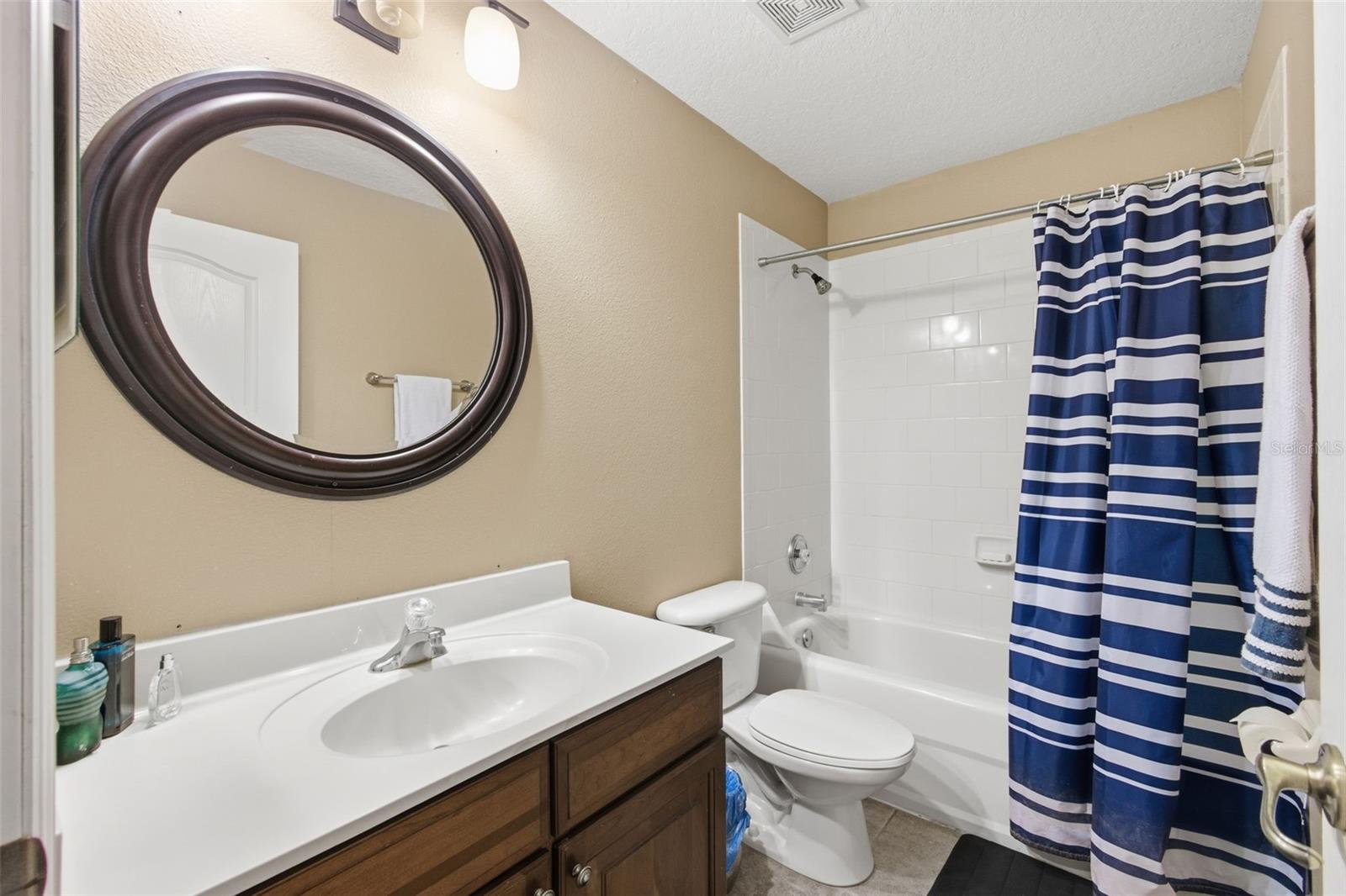 Image 47 of 75 For 2691 Aloma Oaks Drive