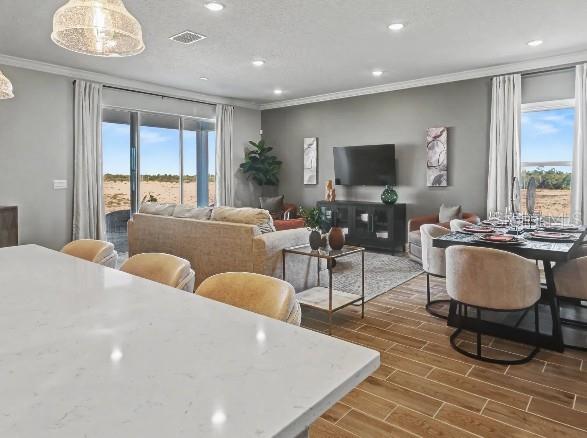 Image 8 of 35 For 25425 Calusa Drive