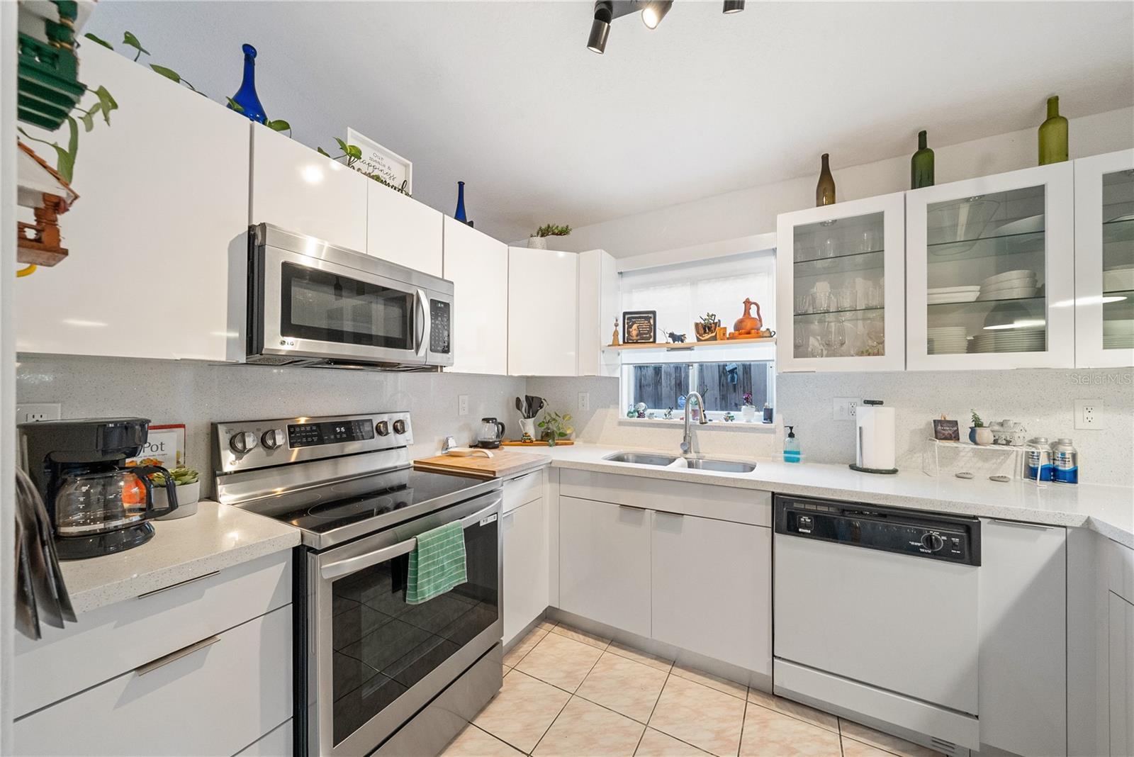 Image 12 of 35 For 10095 127th Street