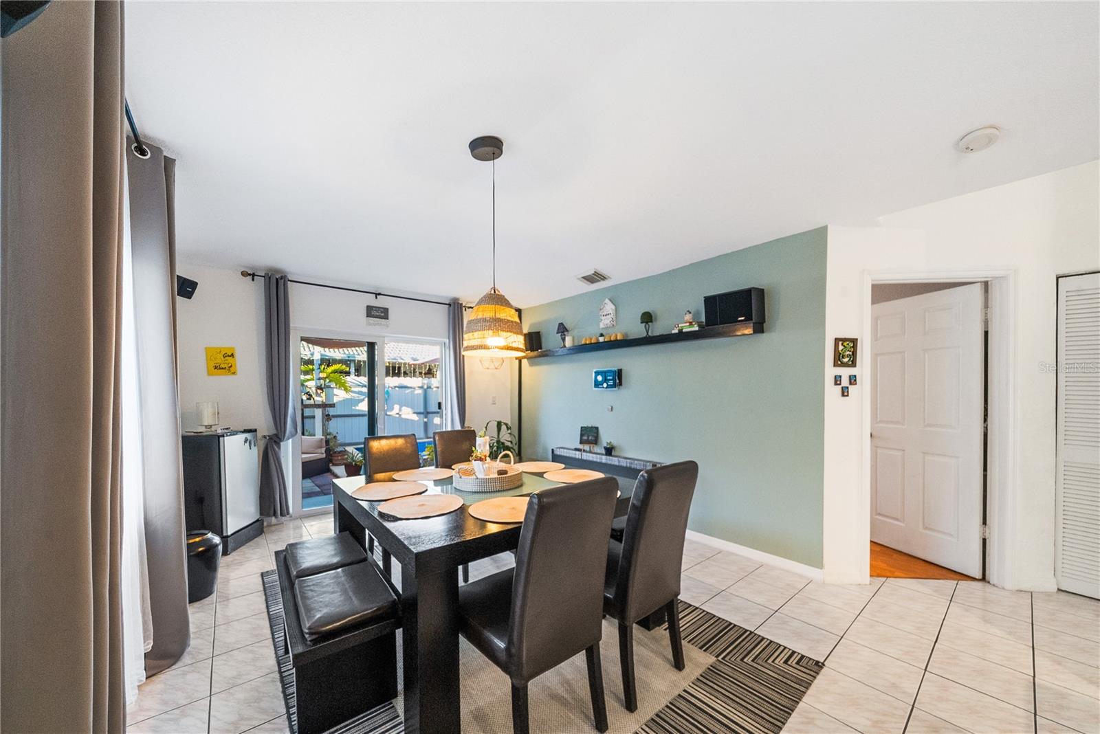 Image 18 of 35 For 10095 127th Street