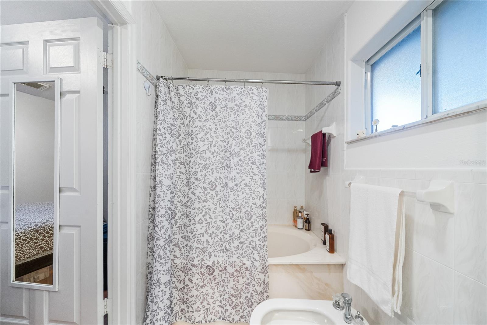 Image 23 of 35 For 10095 127th Street