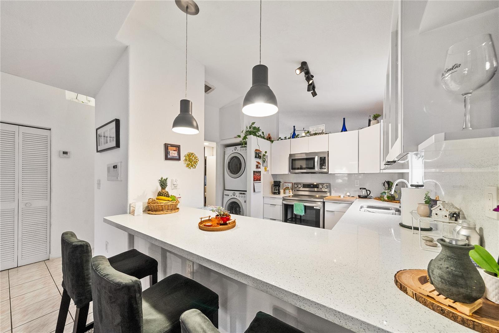 Image 4 of 35 For 10095 127th Street