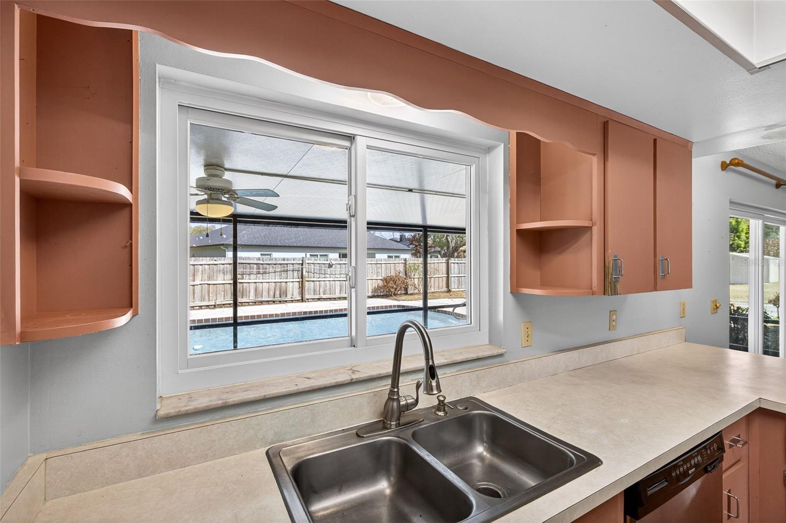 Image 12 of 34 For 703 Tangerine Court