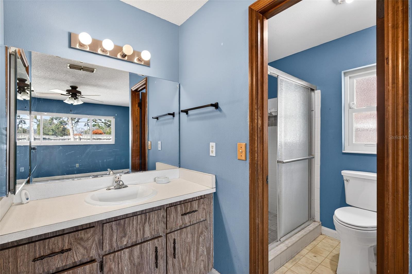 Image 18 of 34 For 703 Tangerine Court