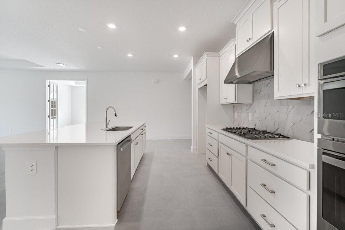 Image 15 of 50 For 13007 Harvest Rain Avenue