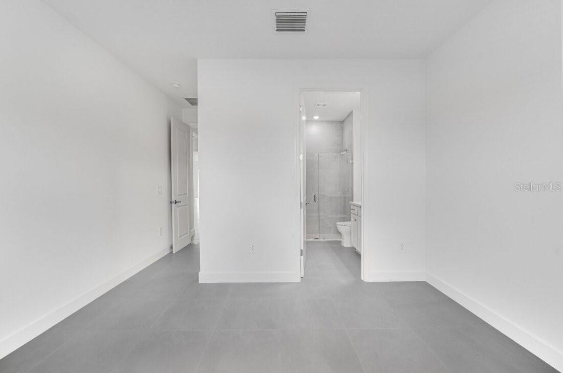 Image 22 of 50 For 13007 Harvest Rain Avenue