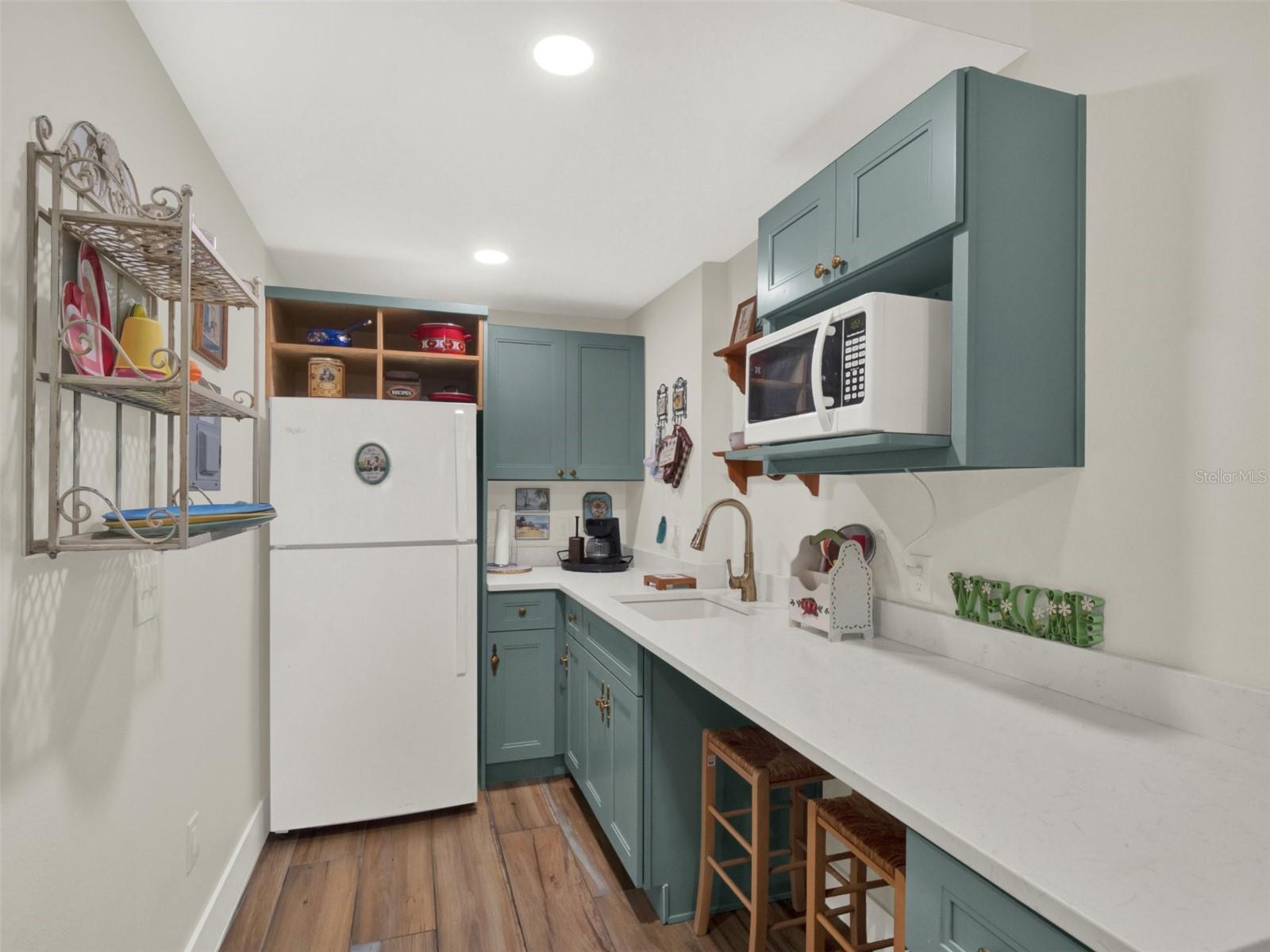 Image 23 of 31 For 407 Jersey Street