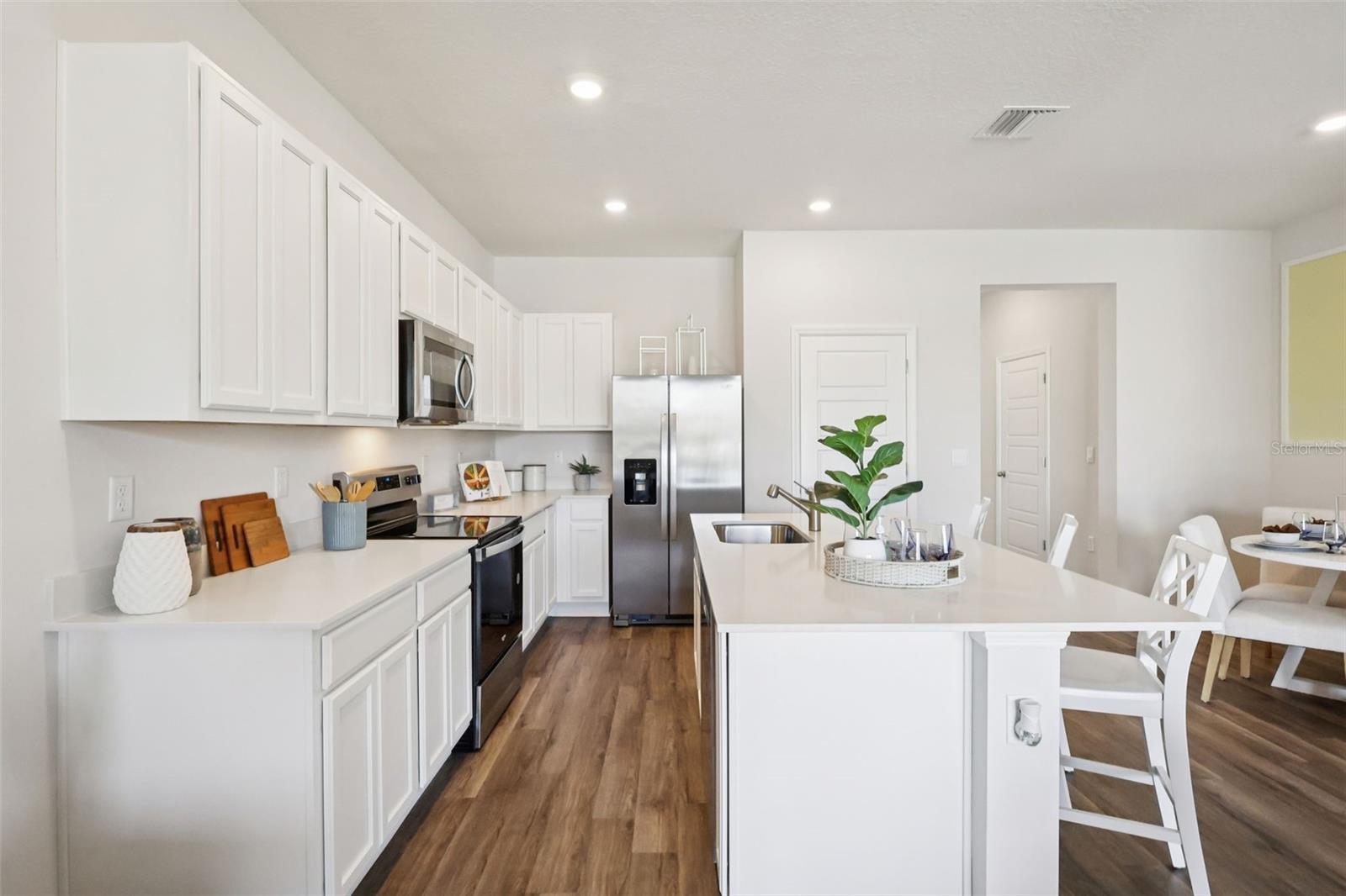 Image 11 of 31 For 2545 Olympic Court