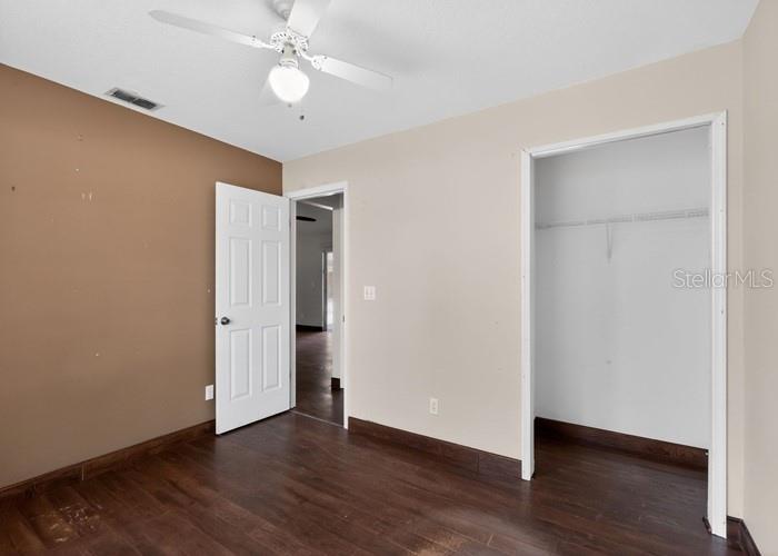 Image 18 of 21 For 508 Bloxam Avenue