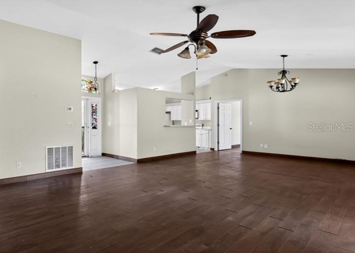 Image 9 of 21 For 508 Bloxam Avenue