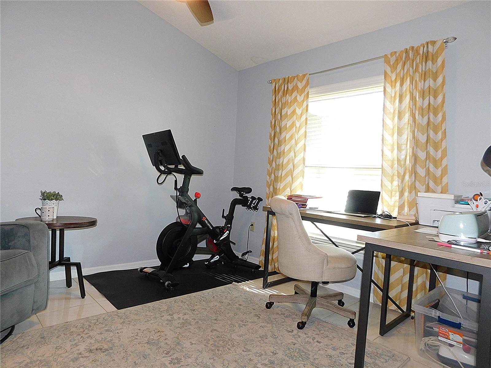 Image 11 of 38 For 979 Red Dandy Drive