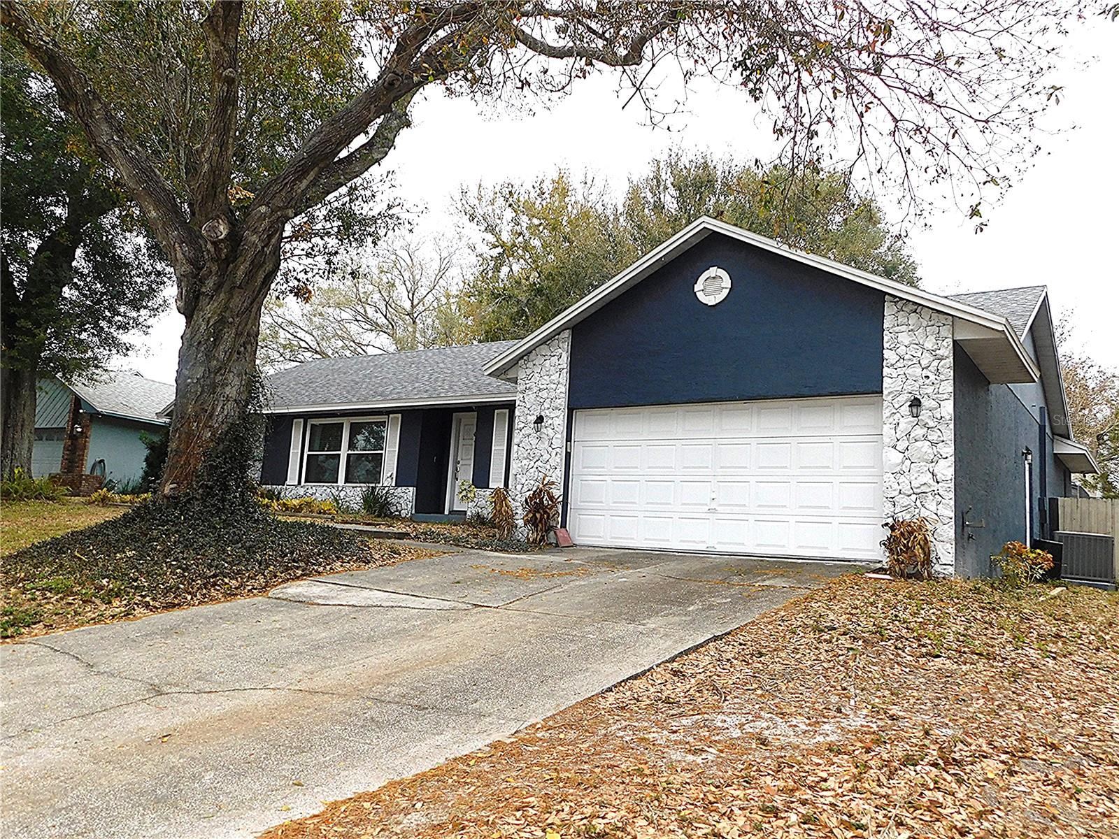 Image 2 of 38 For 979 Red Dandy Drive