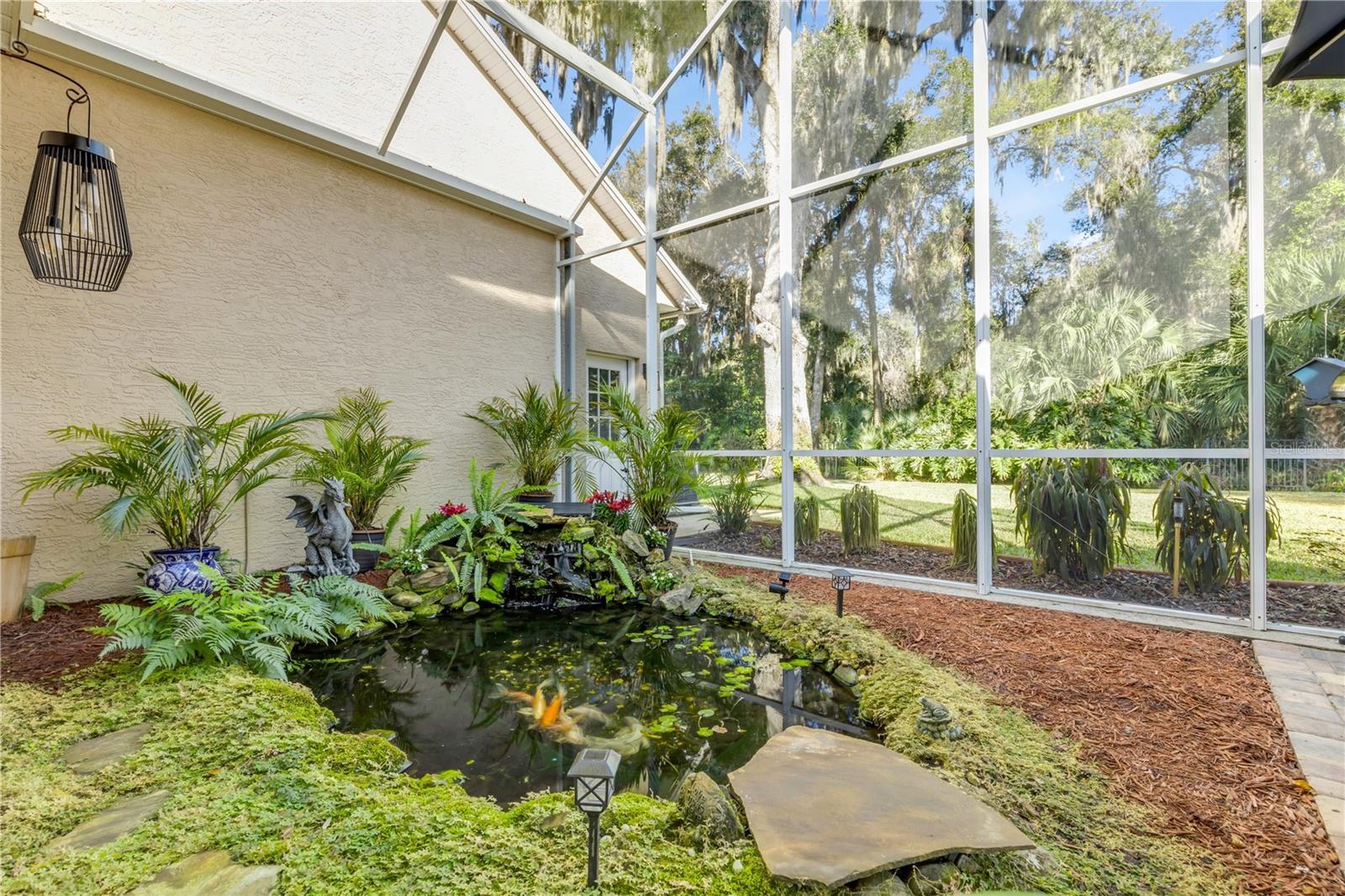 Listing photo id 3 for 1309 Wicklow Lane