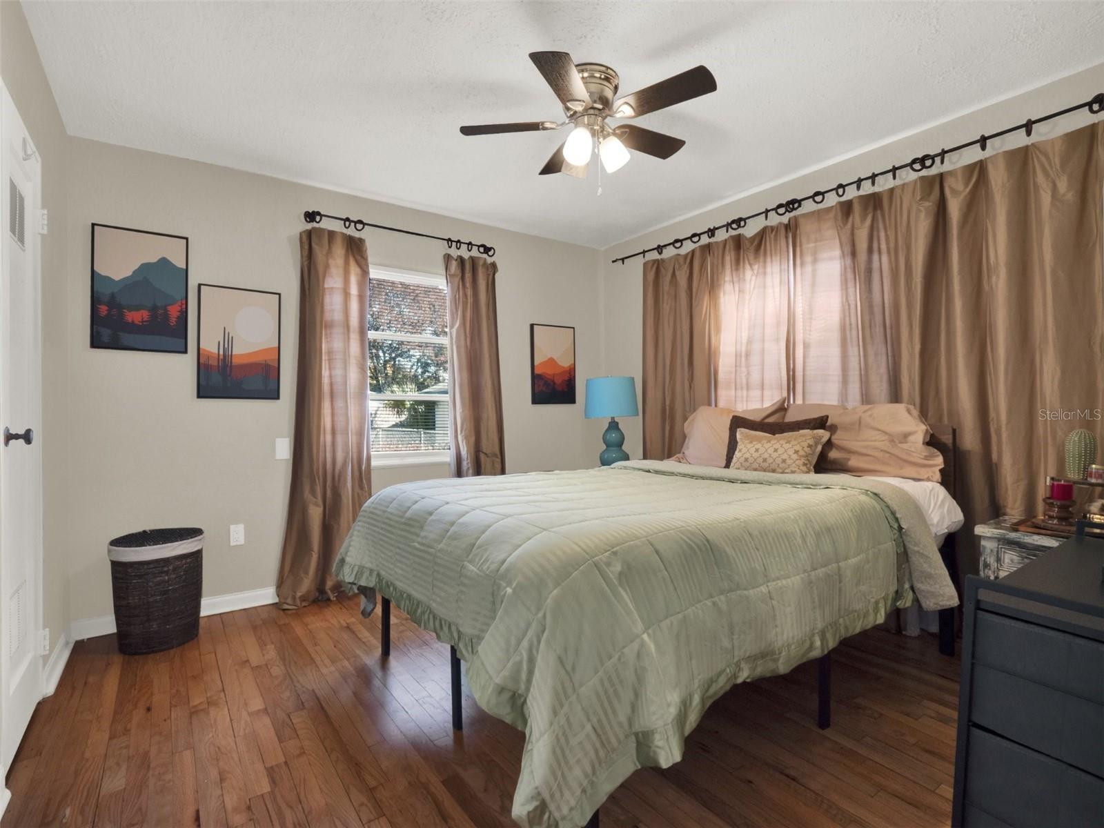 Image 18 of 31 For 407 Jersey Street