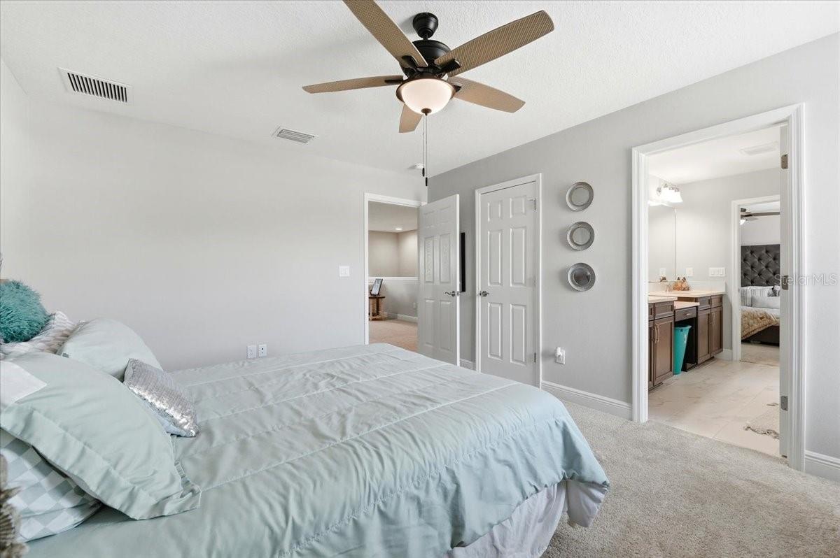 Listing photo id 13 for 14508 Woodland Spur Drive