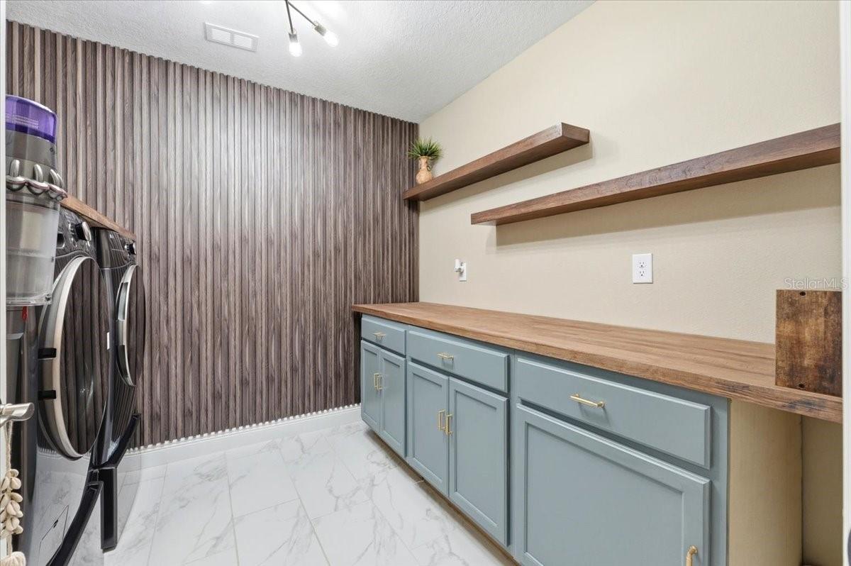 Listing photo id 22 for 14508 Woodland Spur Drive