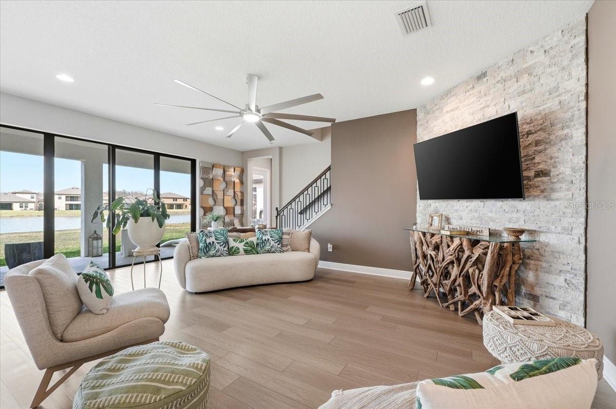 Listing photo id 3 for 14508 Woodland Spur Drive