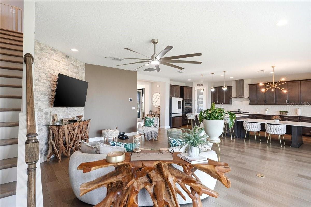 Listing photo id 4 for 14508 Woodland Spur Drive