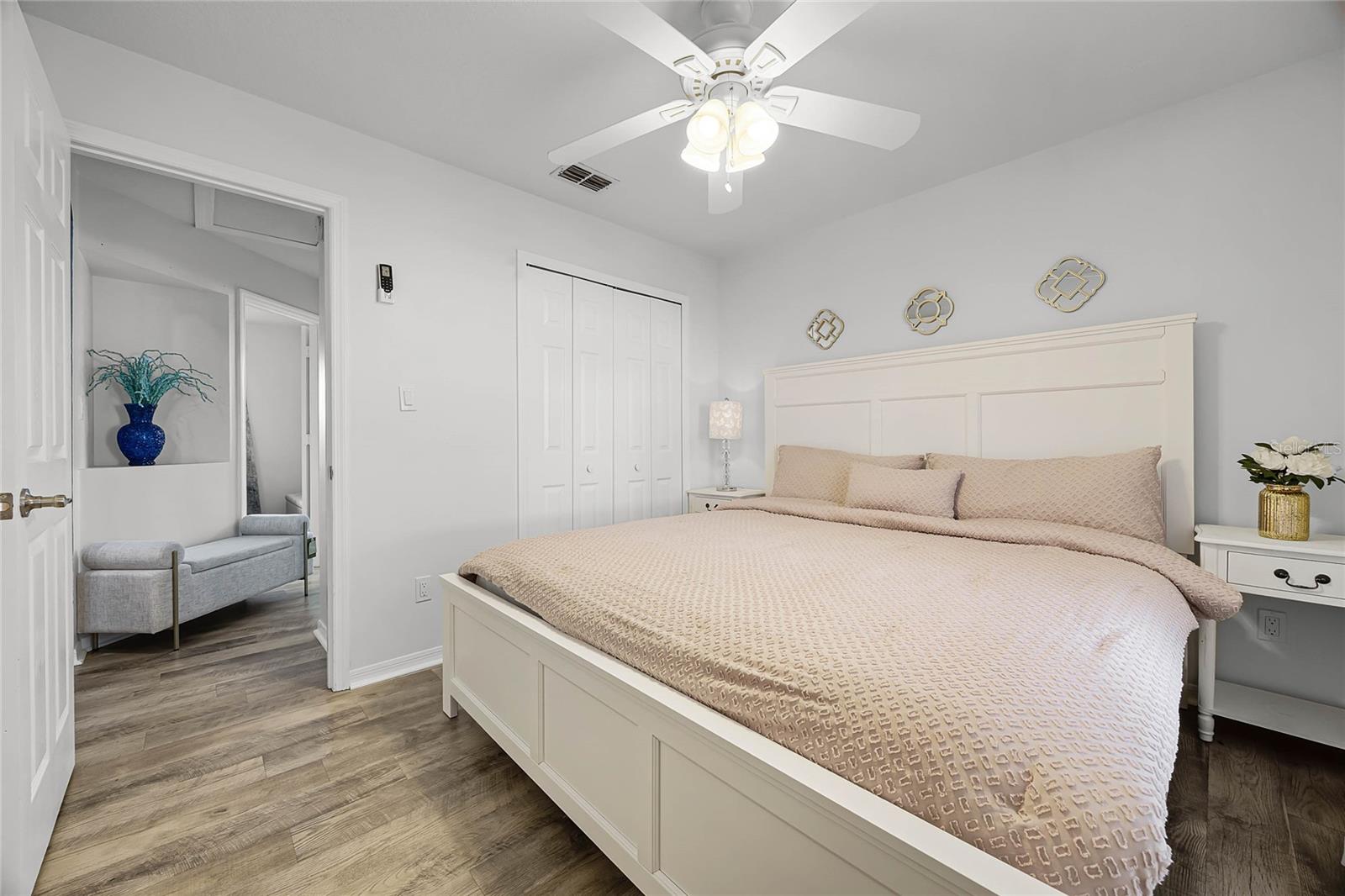 Image 20 of 51 For 15532 Kensington Trail