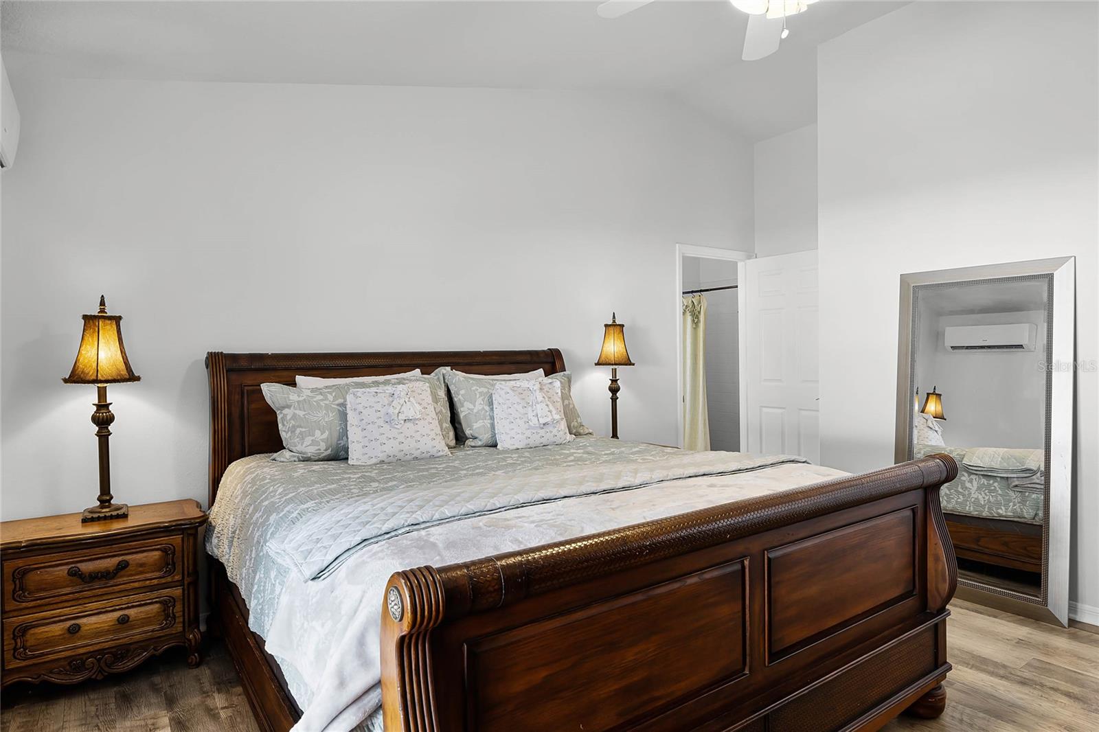 Image 28 of 51 For 15532 Kensington Trail