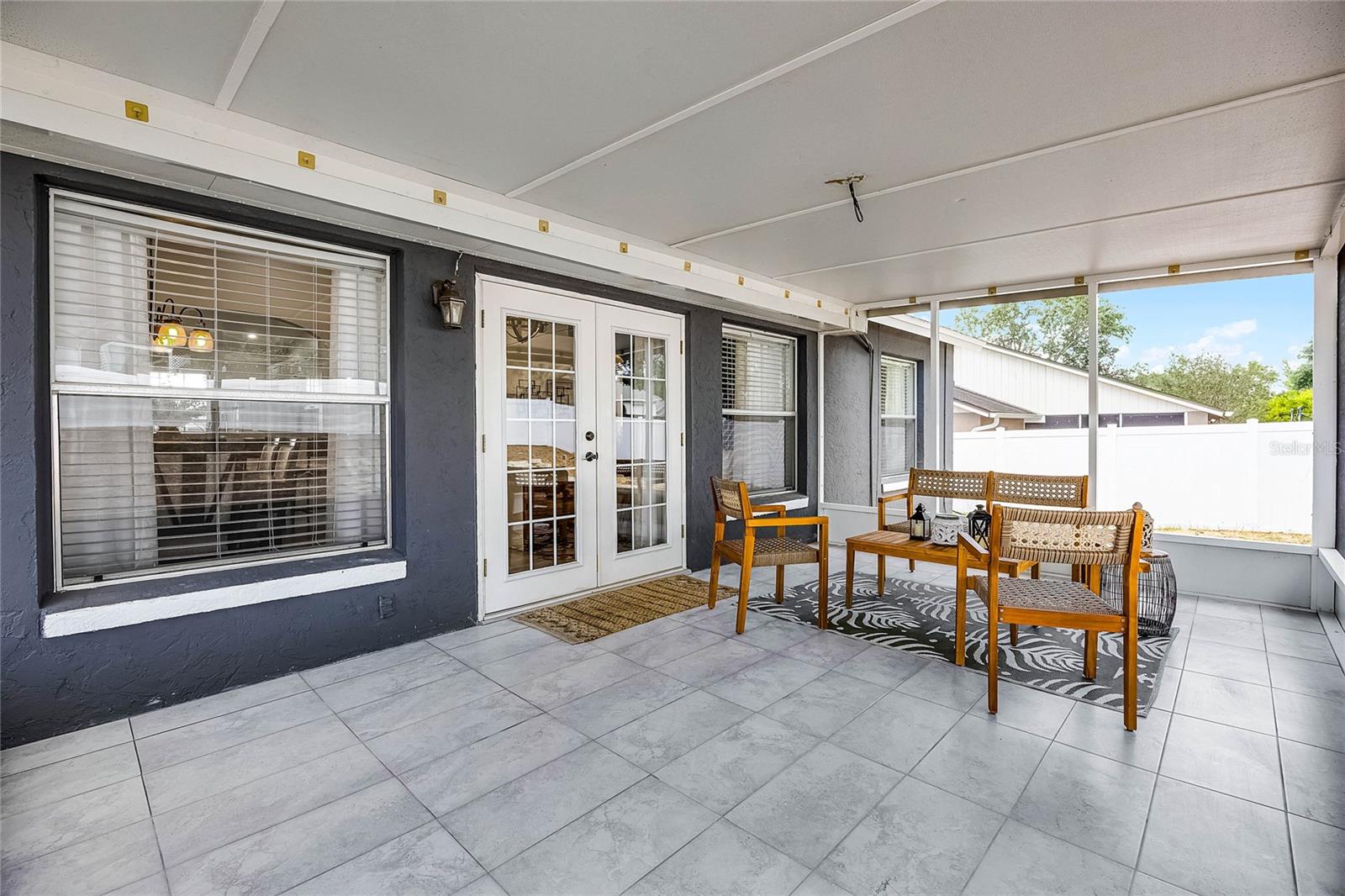 Image 37 of 51 For 15532 Kensington Trail