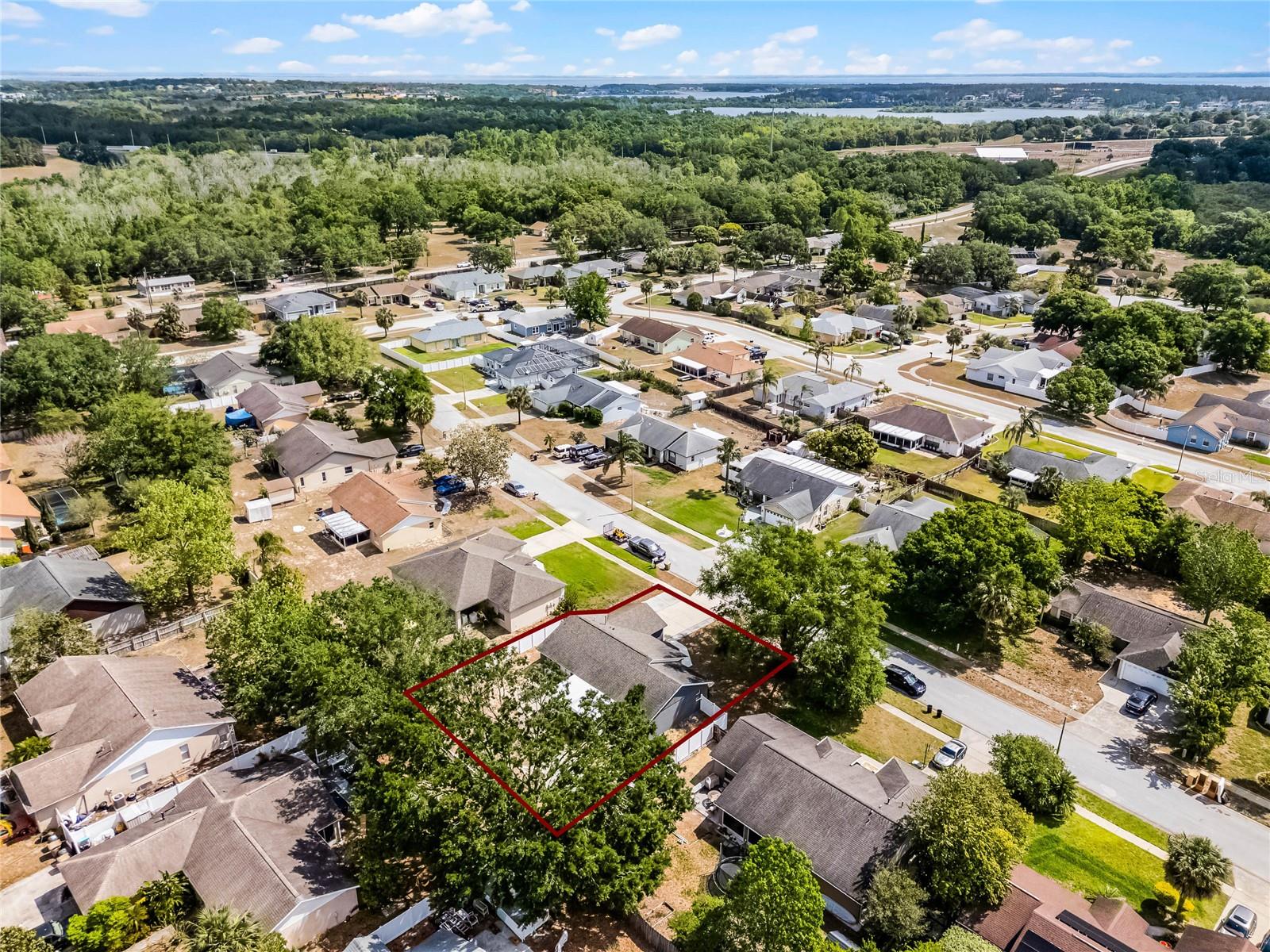 Image 43 of 51 For 15532 Kensington Trail